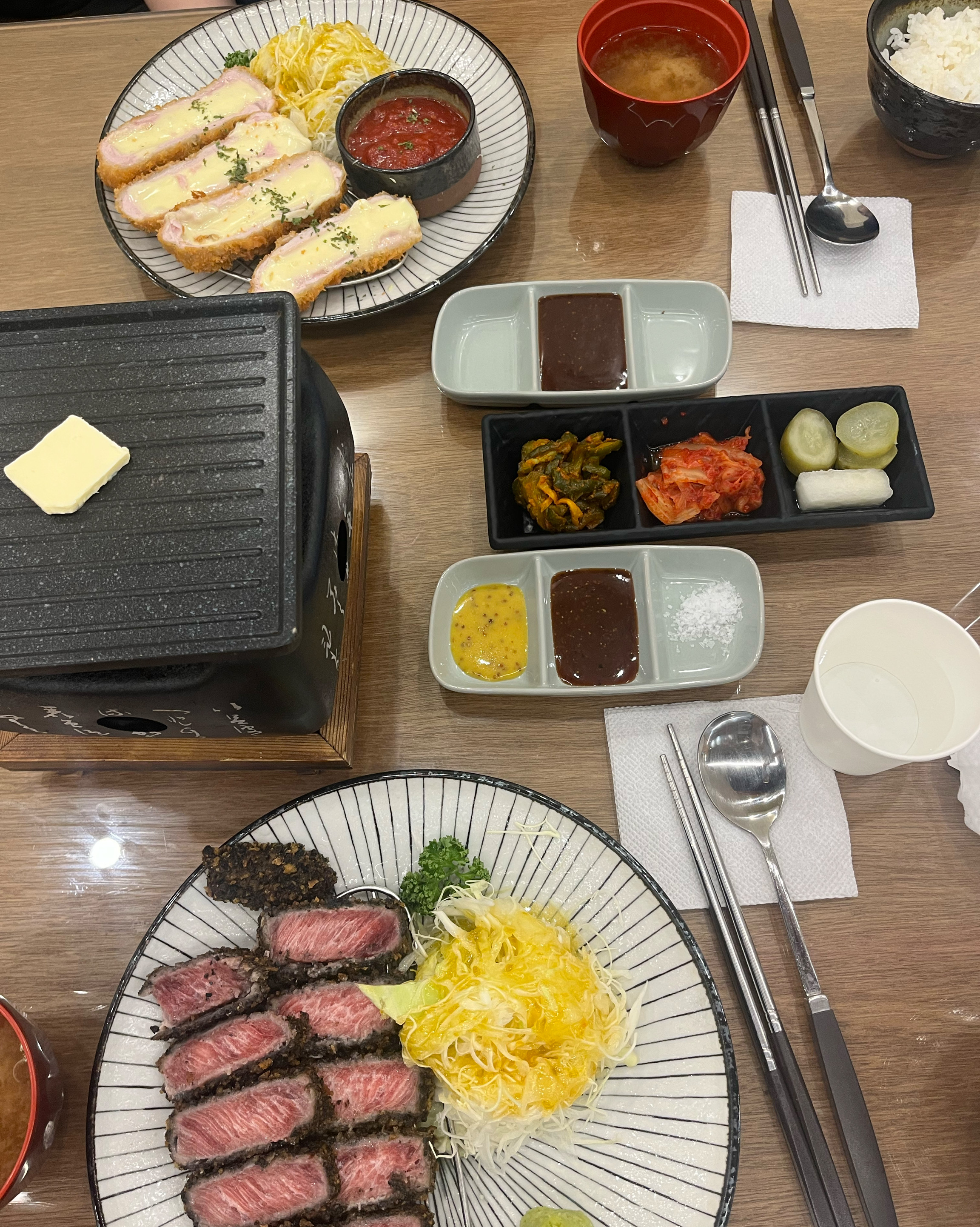규카츠, 치즈카스, 멘치 카레 너무 맛있어요!! 규카츠가 입에서 살살 녹음🫶 게다가 양도