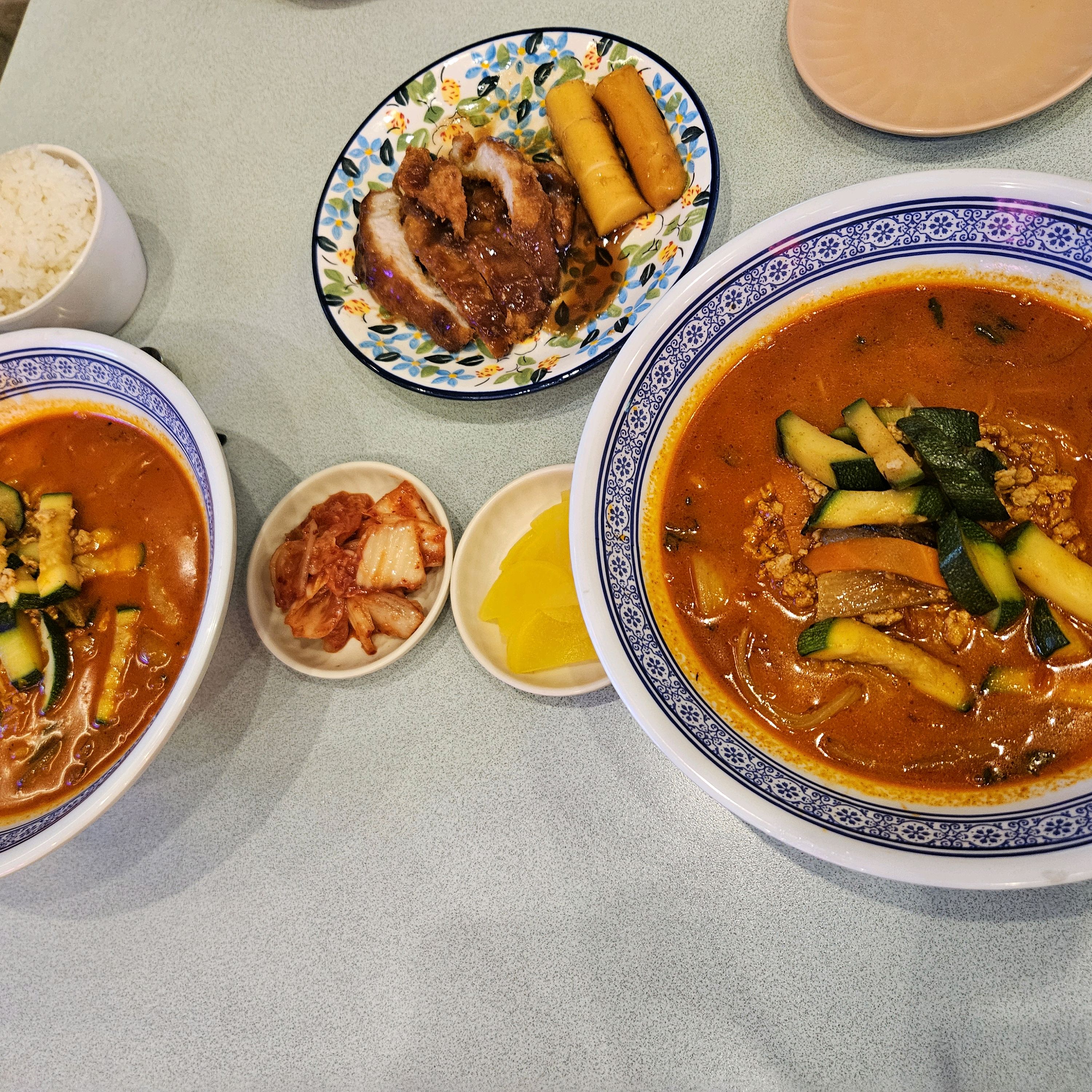 맙소사.... 인테리어 너무이쁘고 깨끗하고 맛있어요ㅎㅎ - 구월동 맛집 개항춘 구월동본점
