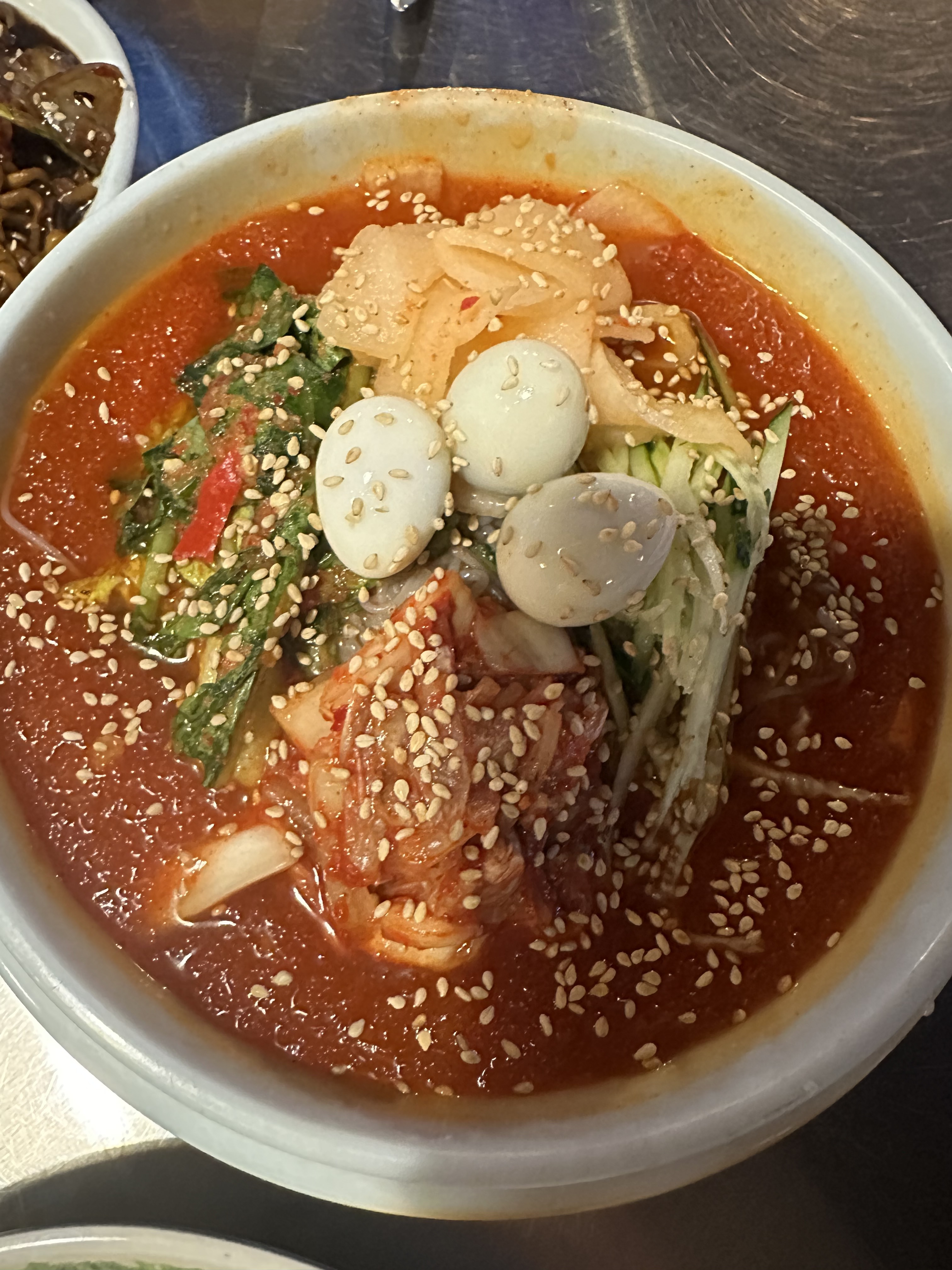 너무 맛있고 양도 많아서 좋았어요 반찬도 잘나오고 다음에 또 방문할 예정입니다 너무 좋아요