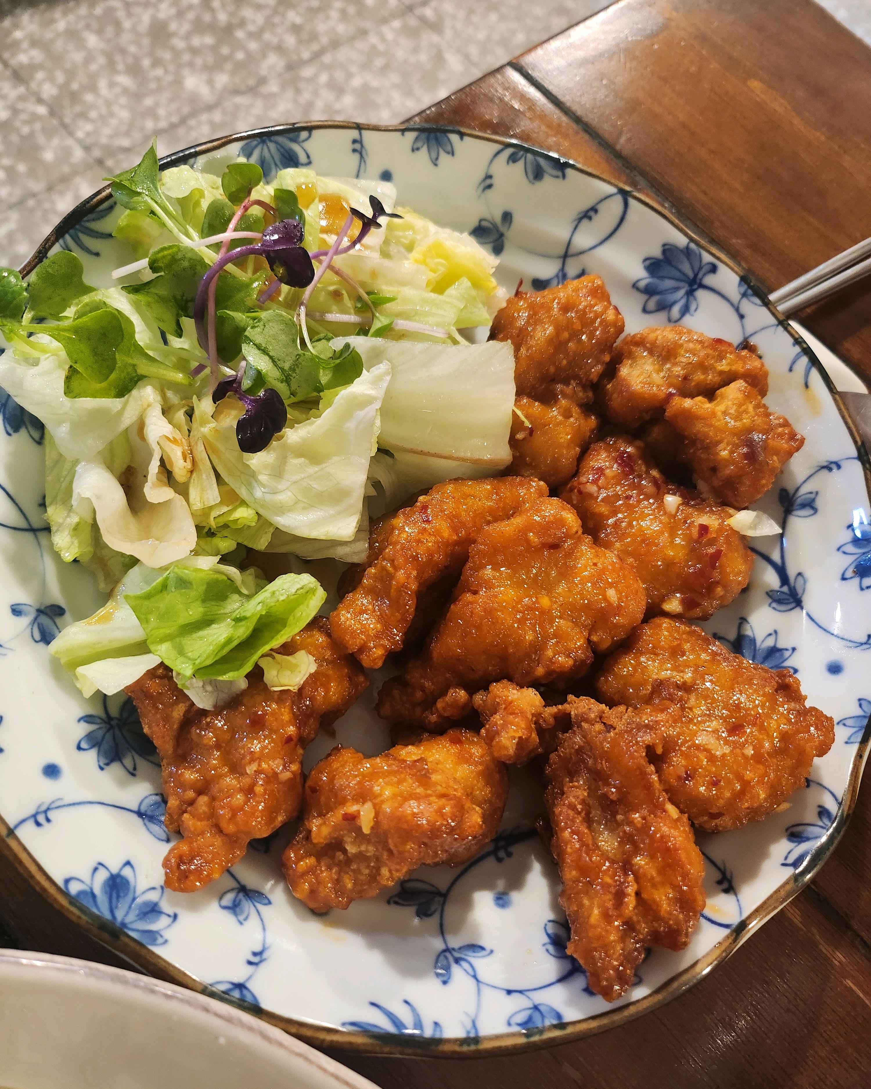 매번 줄서있는거만 보다가 방문했어요. - 대구 맛집 사파키친