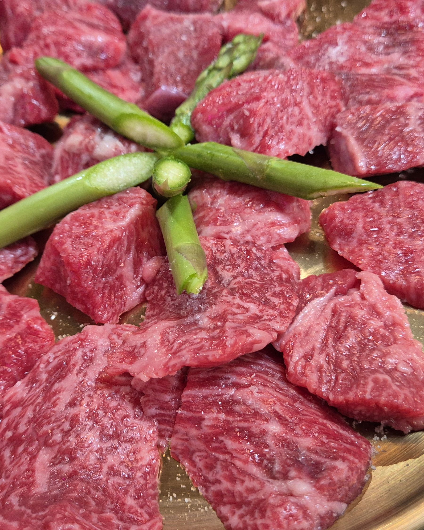 저희는 살치살 2인분 주문했어요!! - 구월동 맛집 본진삼겹살 구월본점