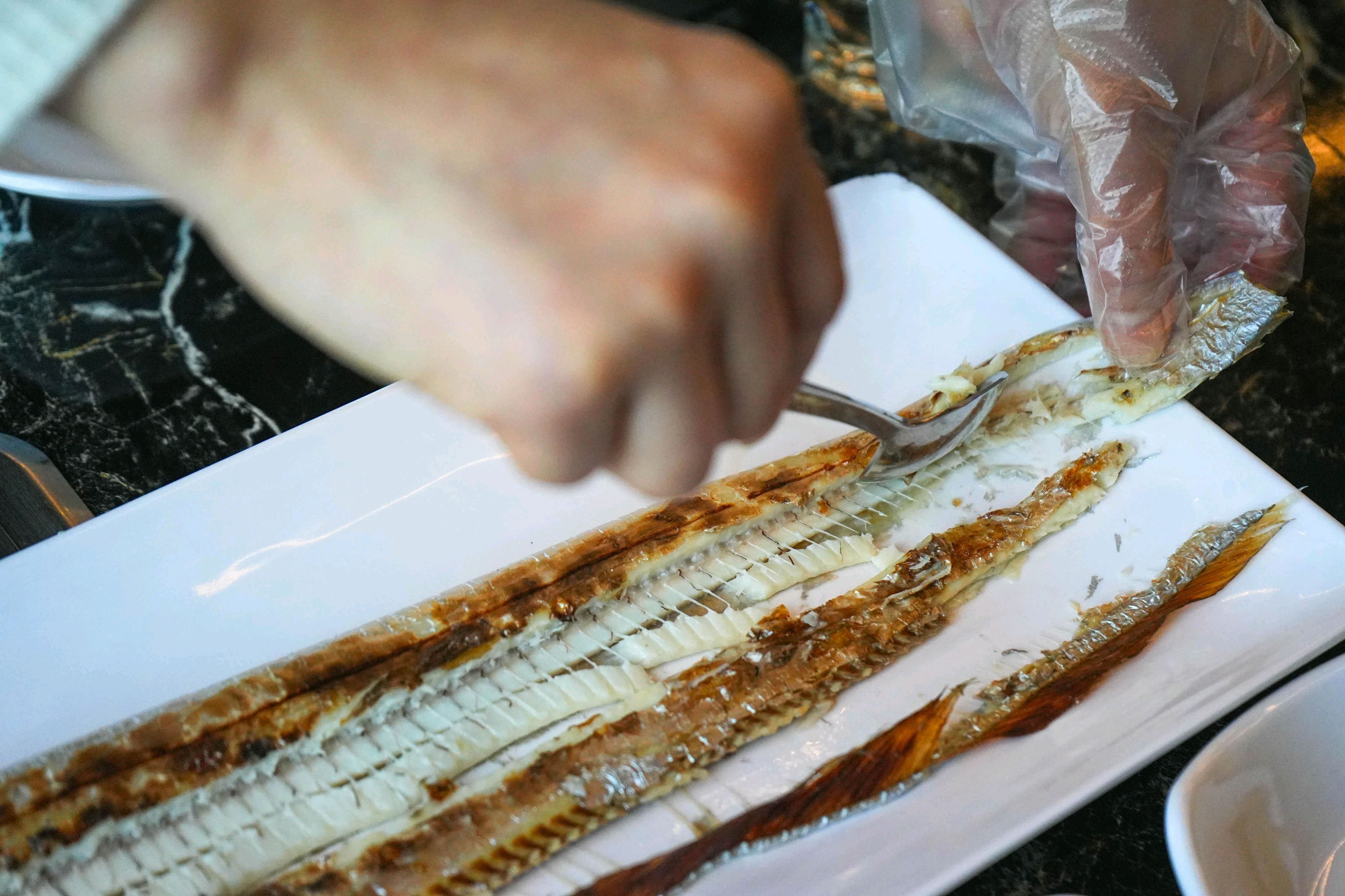 조림은 매콤하고 구이는 담백해서 두 가지 맛을 골고루 즐길 수 있었어요. 식사 마치자마자
