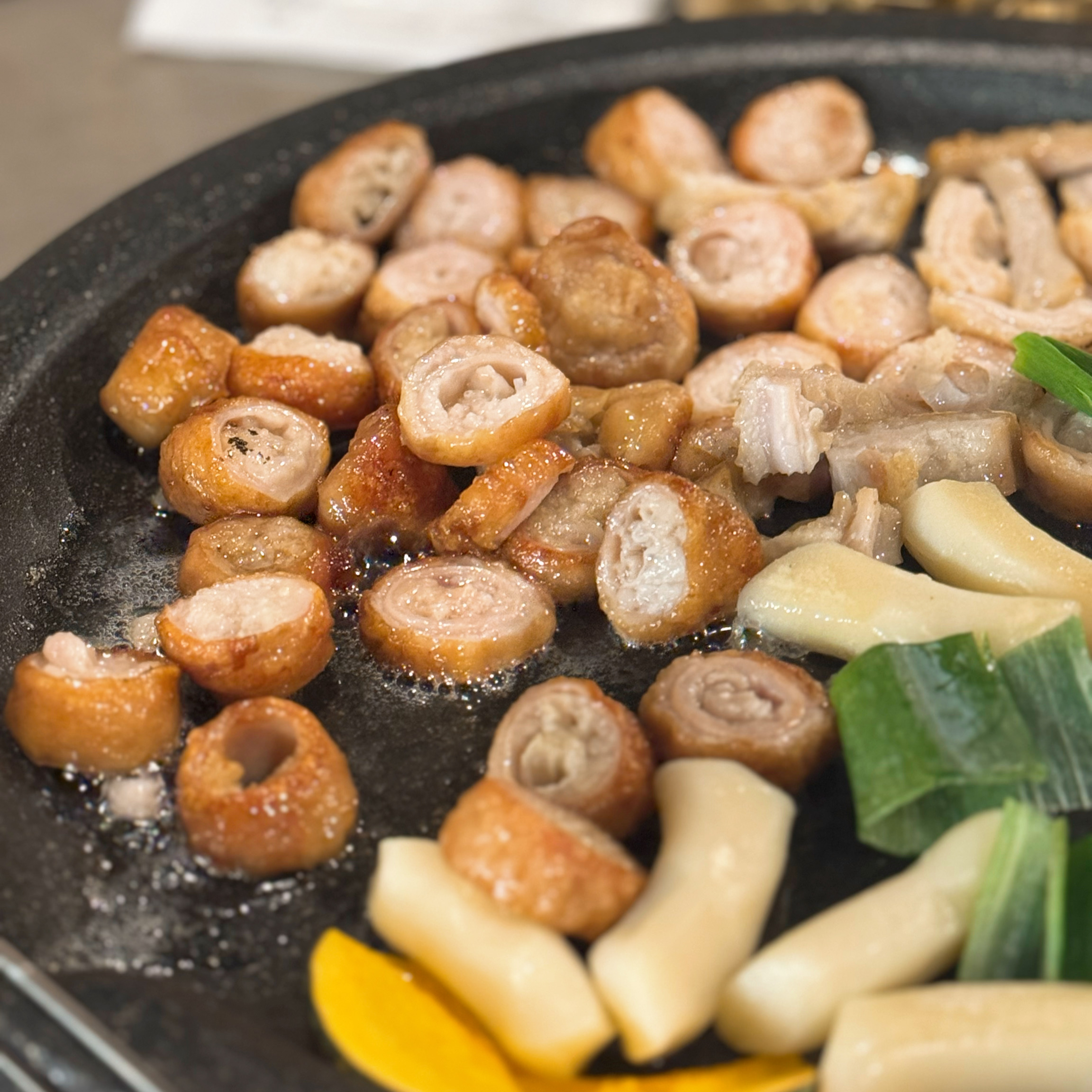 여행하다가 들렸는데 신선하고 맛있어요 ㅎㅎ 너무 친절하셔서 기분좋아요!✨😊 양이 살짝 적은