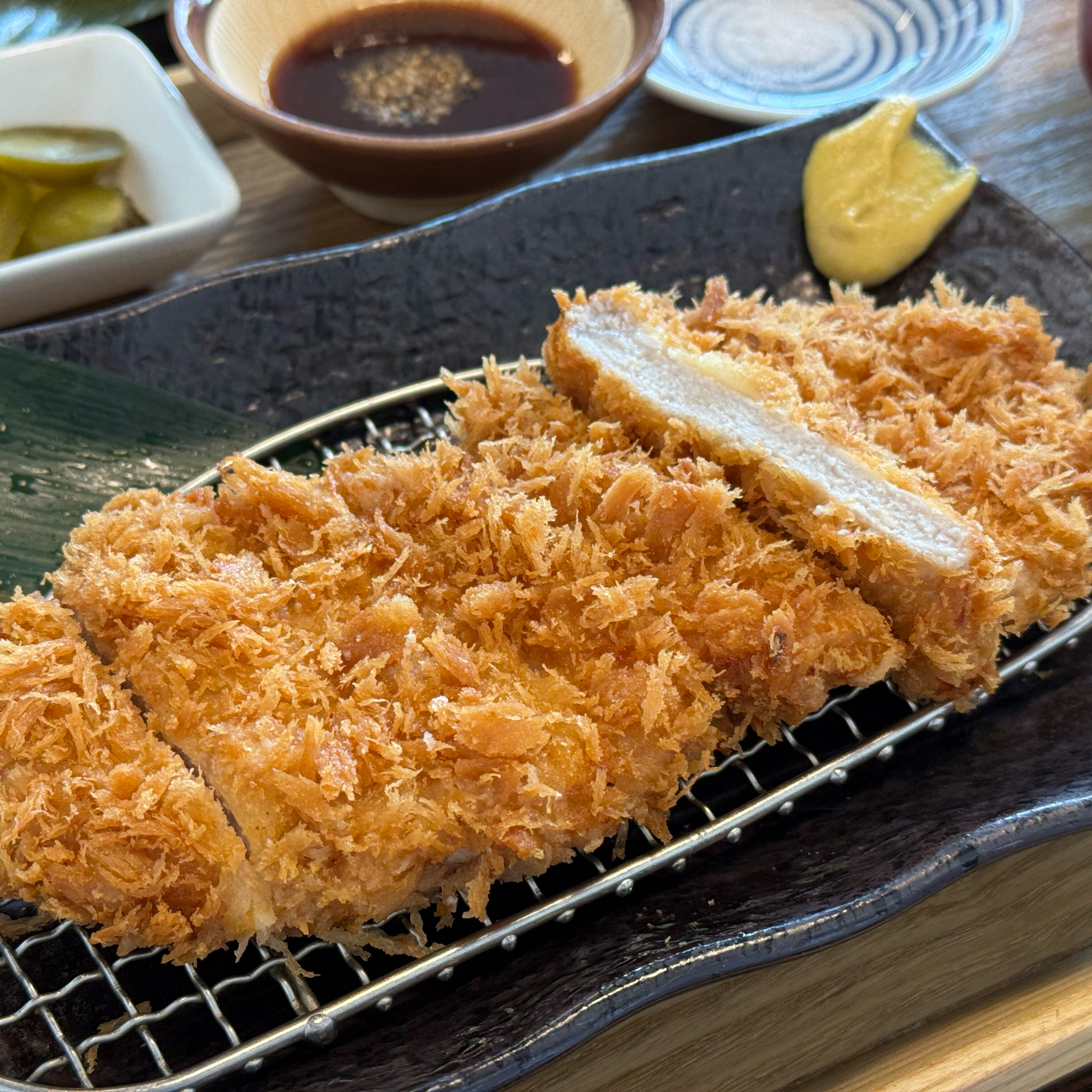 친구랑 벌써 세 번째 방문입니다! - 대구 맛집 하지메 카츠 대구동성로점