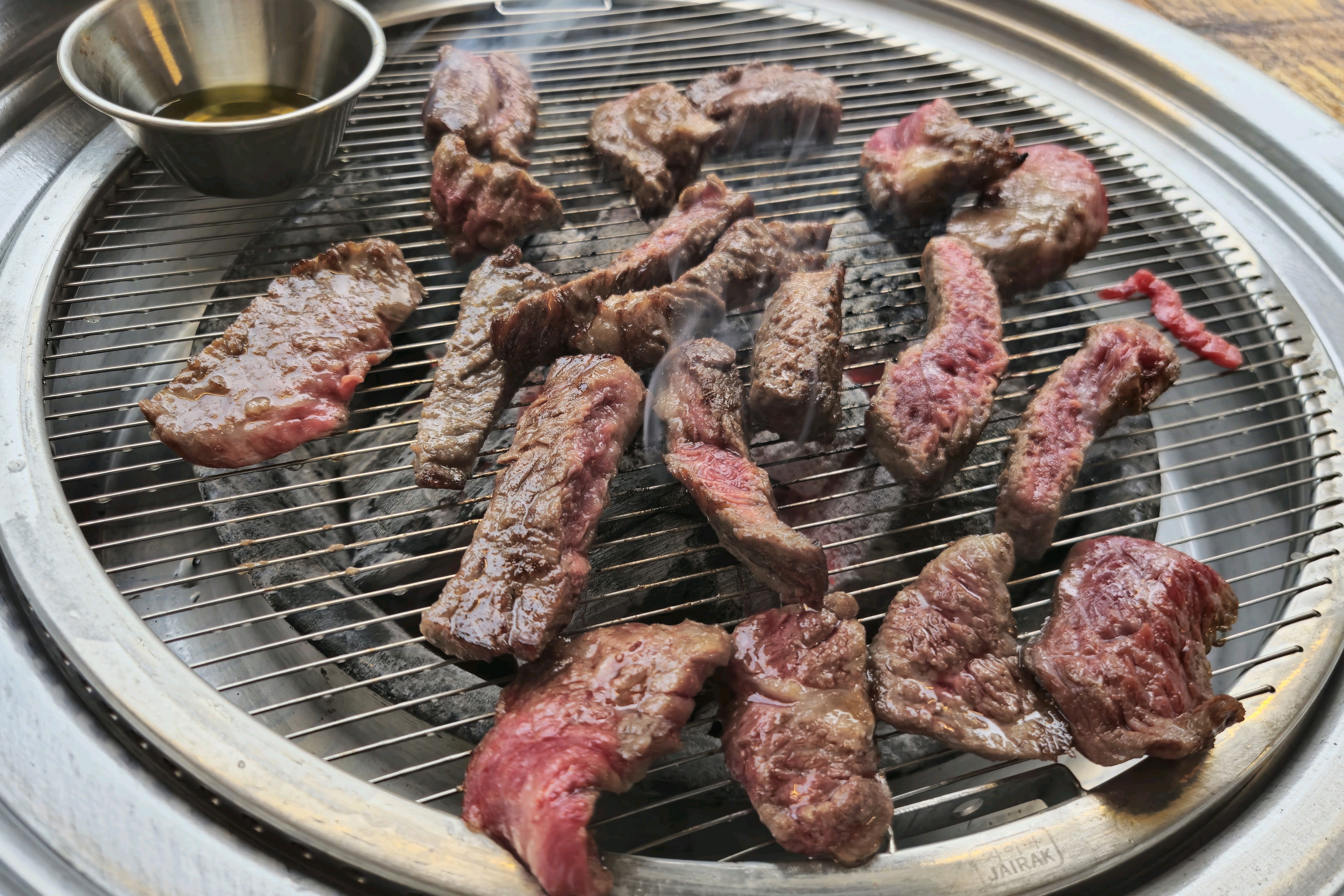 밖 분위기 장난아니고 안 에도 고급스러워요 ㅎㅎ 특별한날 저녁먹기 진짜 좋은거거같은데 다음