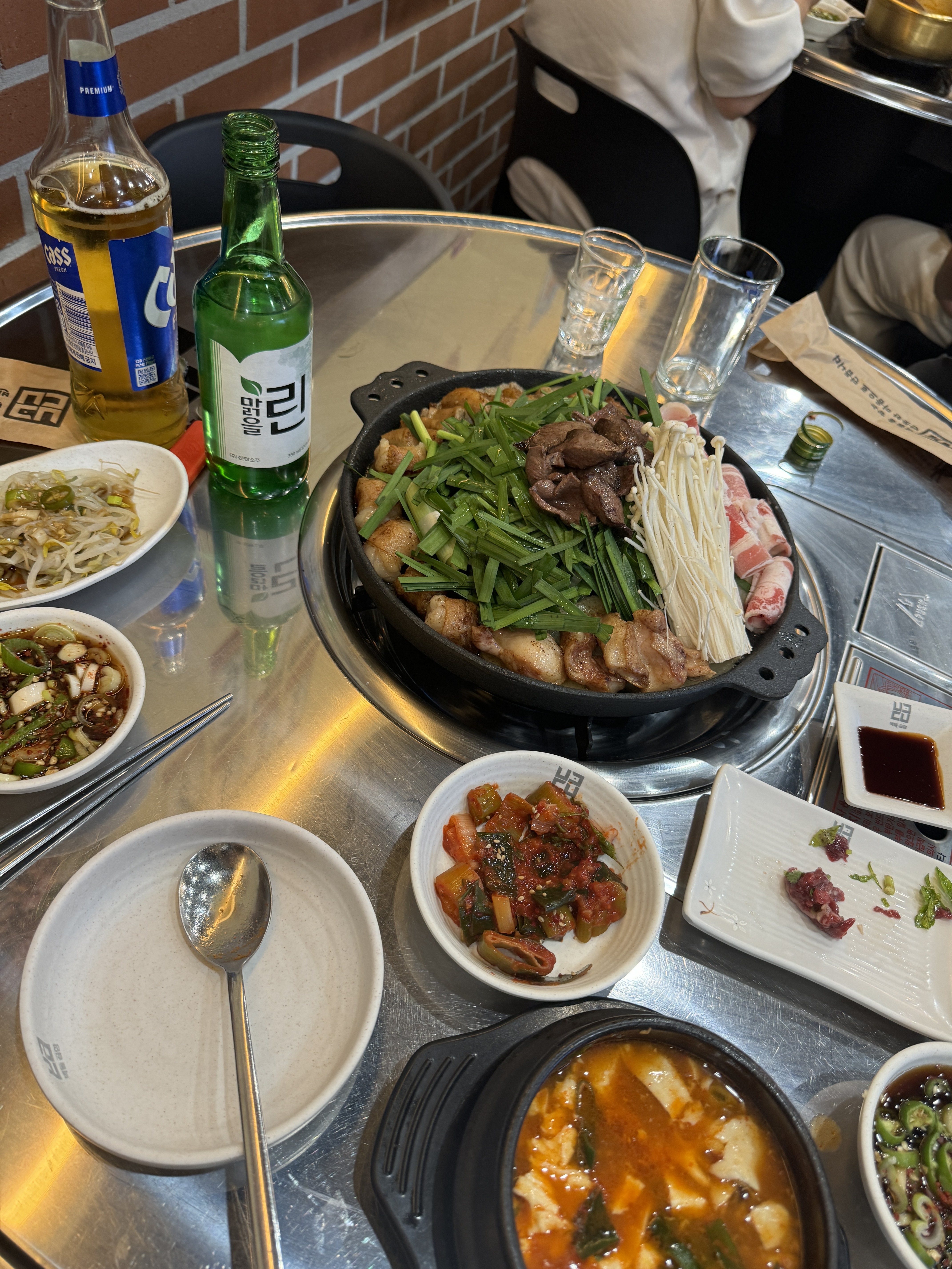 모듬곱창도 맛있고 사이드도 다 너무 맛있었어요~~ - 대전 맛집 벽돌곱창 대흥점