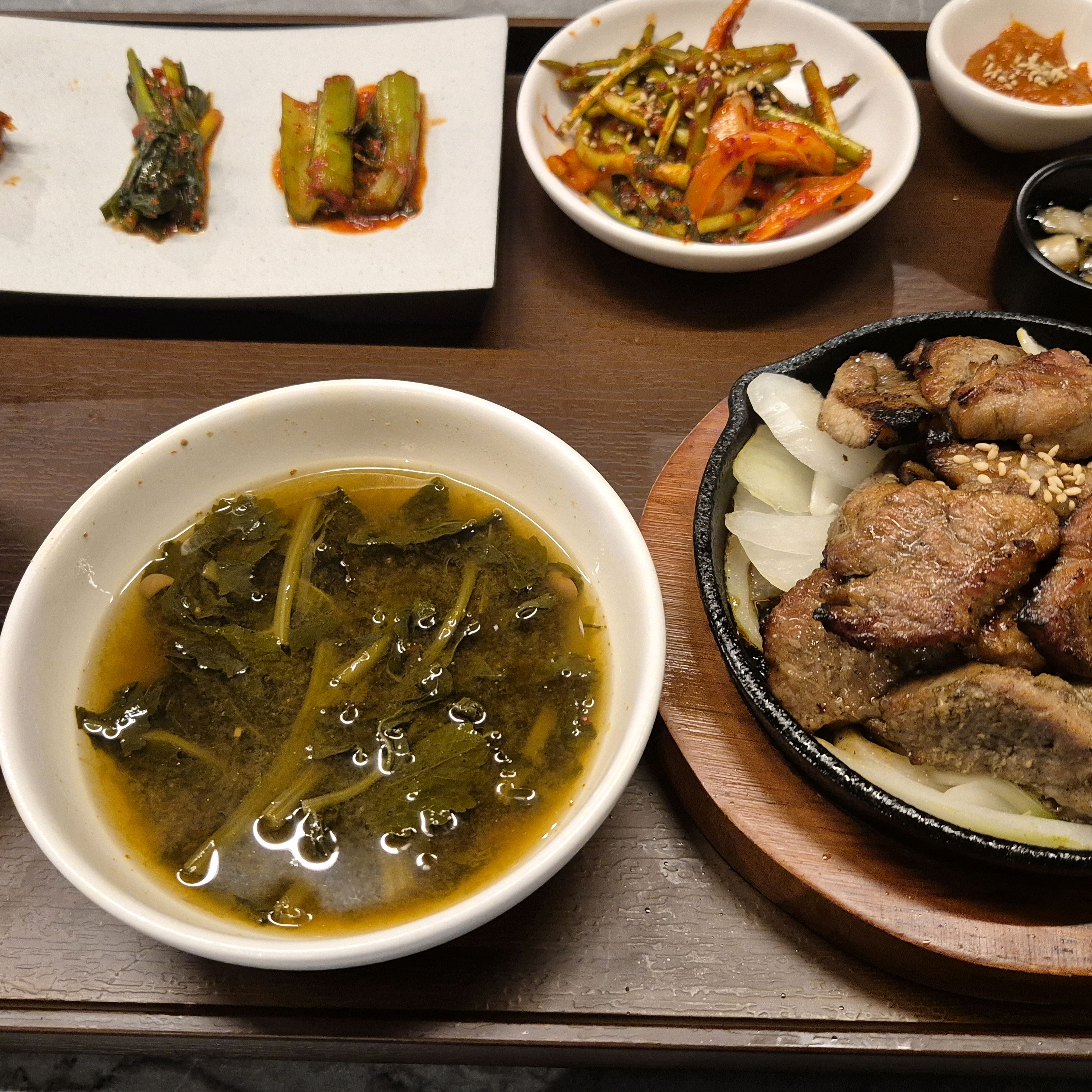 게살크림메밀면 궁금해서 와써용 맛나게 잘먹었습니다!!! 깔끔하게 나와서 넘 좋아요~~ - 대전 맛집 수테