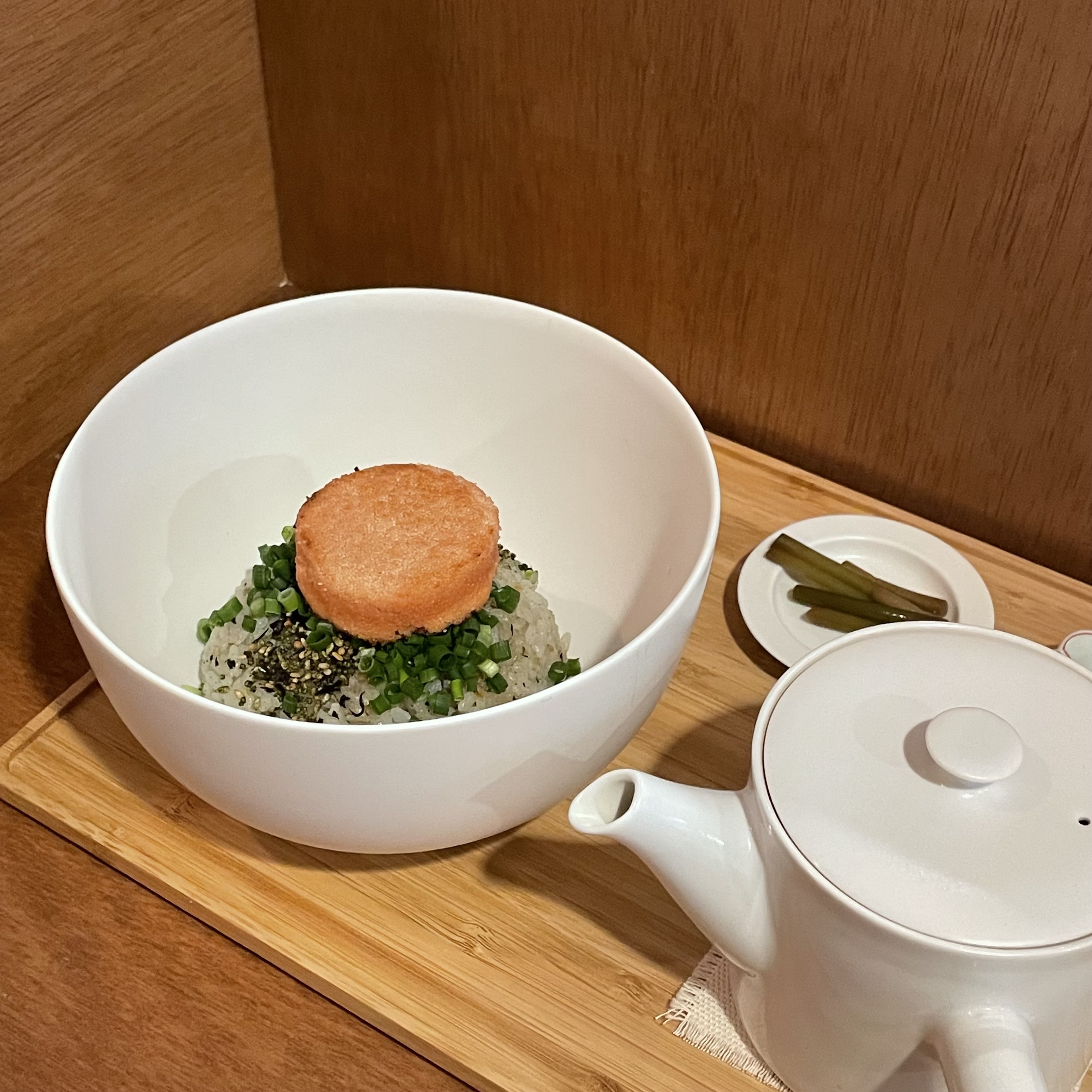 깔끔한맛에 비린맛 하나도없고 녹차가 진짜진짜 맛있어요!!오차즈케 처음으로 입문하신다면 정말