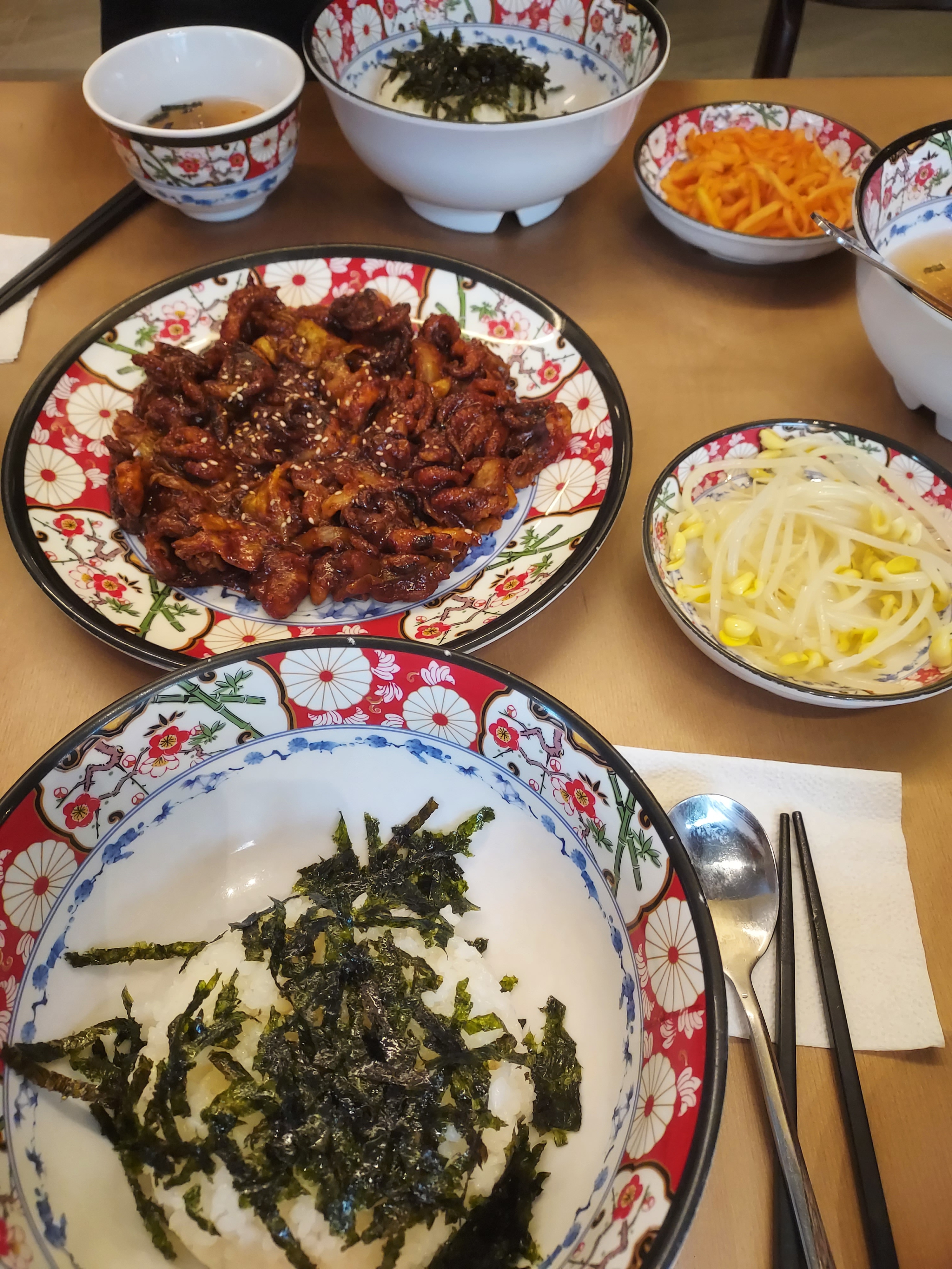 쭈꾸미도 맛있고 밑반찬도 맛있어요 - 대구 맛집 강릉참주꾸미