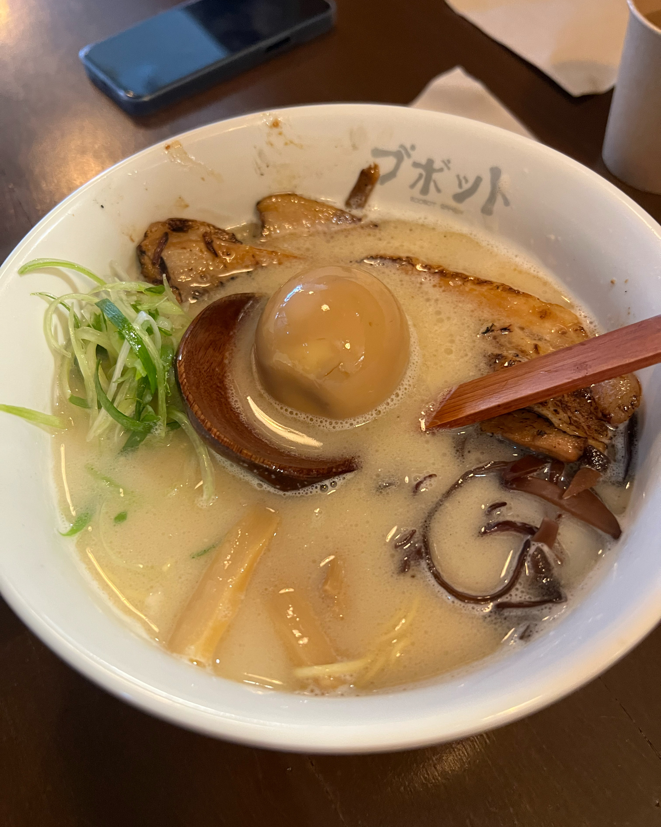 매장 분위기도 좋고 아늑하고 깔끔해요!😊 맛도 좋고 사장님도 되게 친절하세요! 근처 올때 