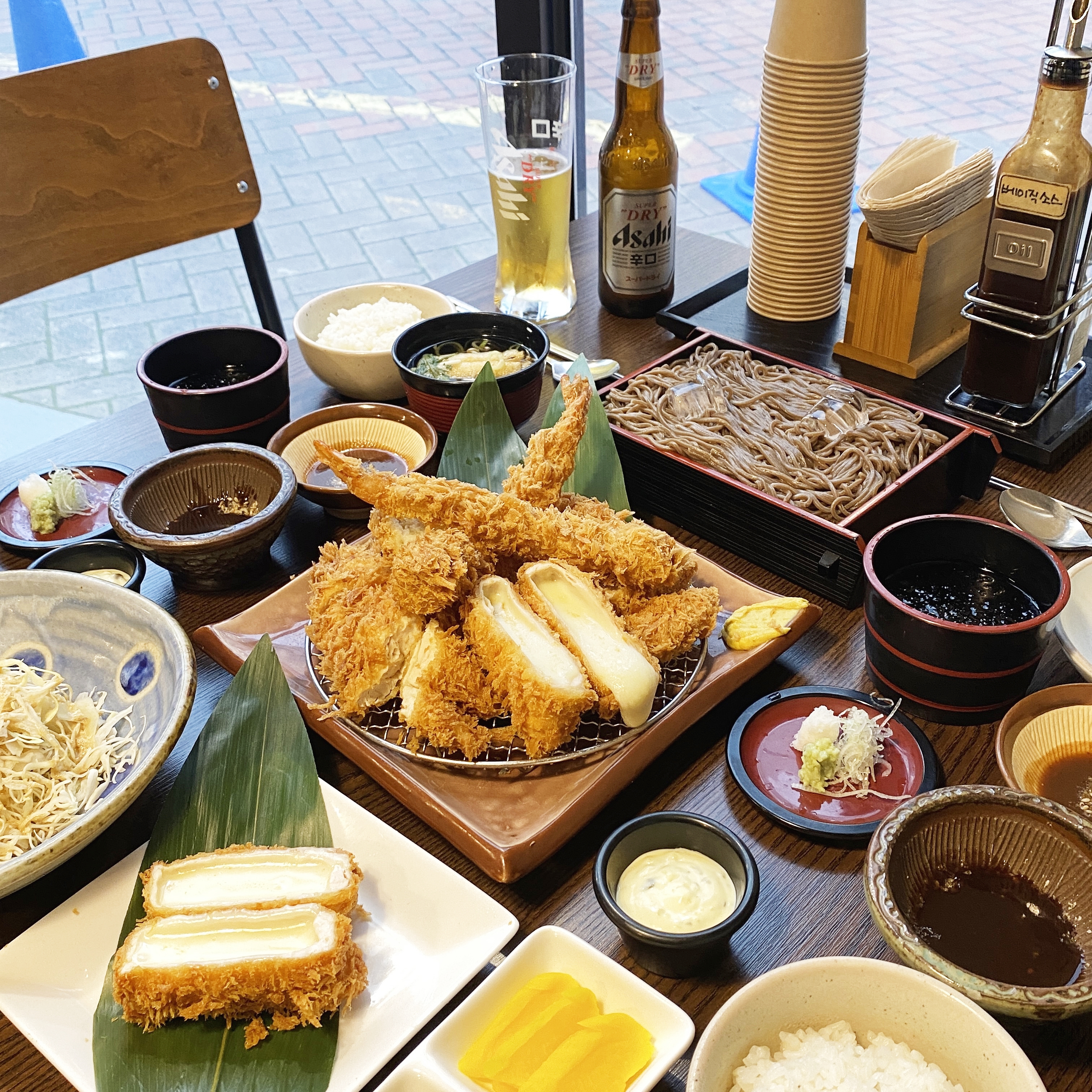 친구랑 대구 반월당 맛집 하지메카츠에 방문하여 특선판소바커플세트, 치즈카츠(2pcs), 아