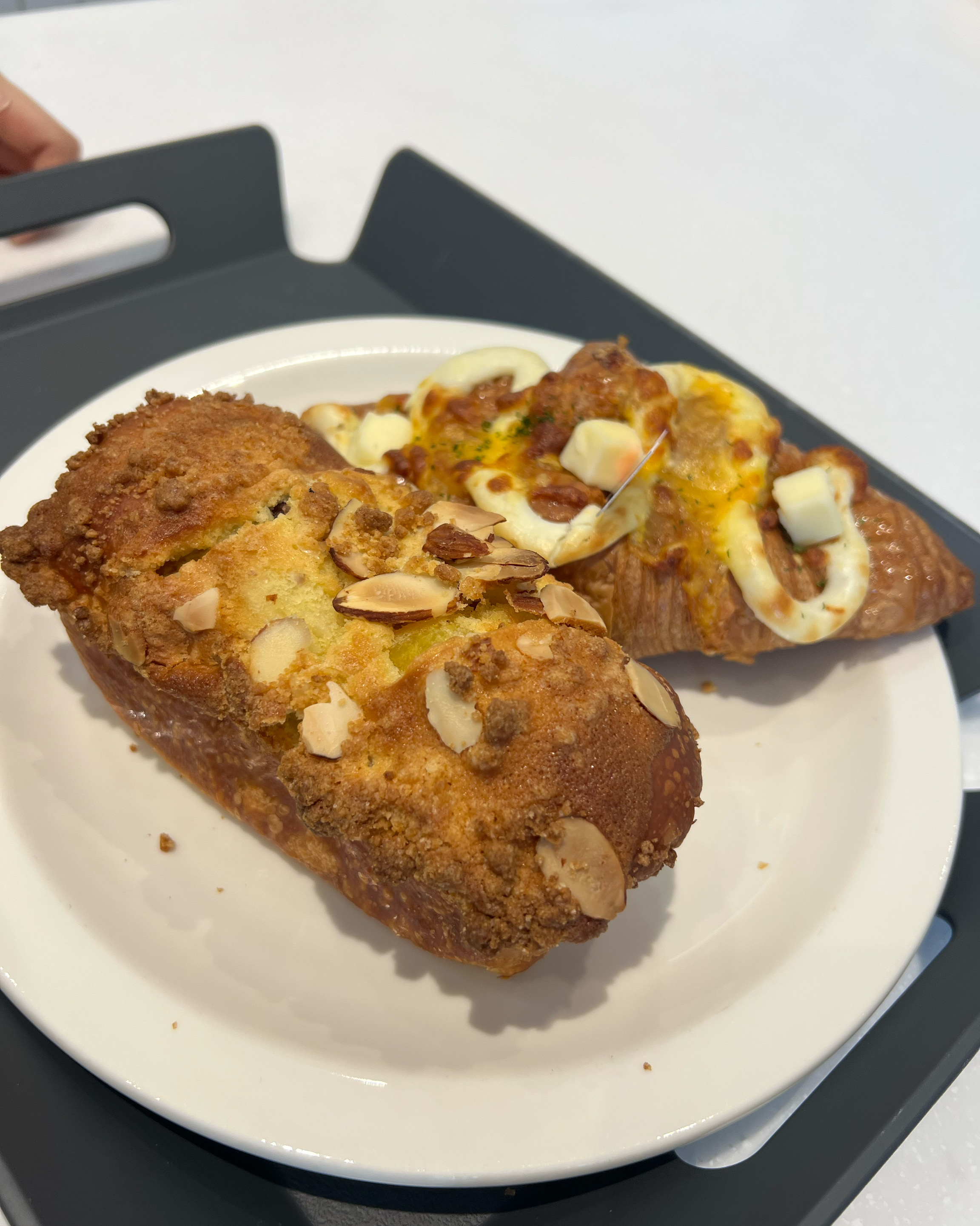 빵도 맛있고 경치가 너무 멋있어요! - 대구 맛집 카페 폰즈