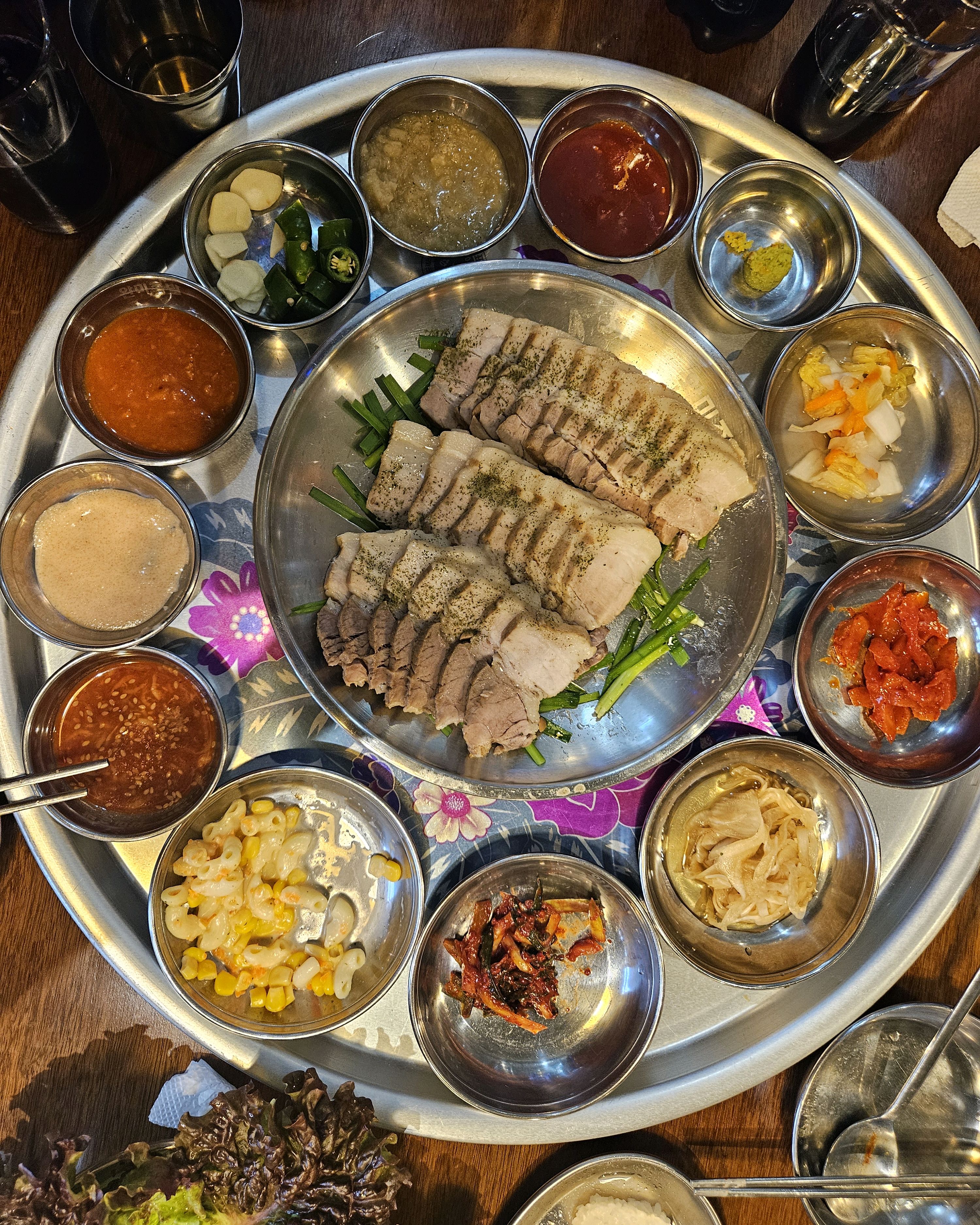 첫방문인데 재방문에 한표~^^ - 부산정관 완미족발 부산정관점