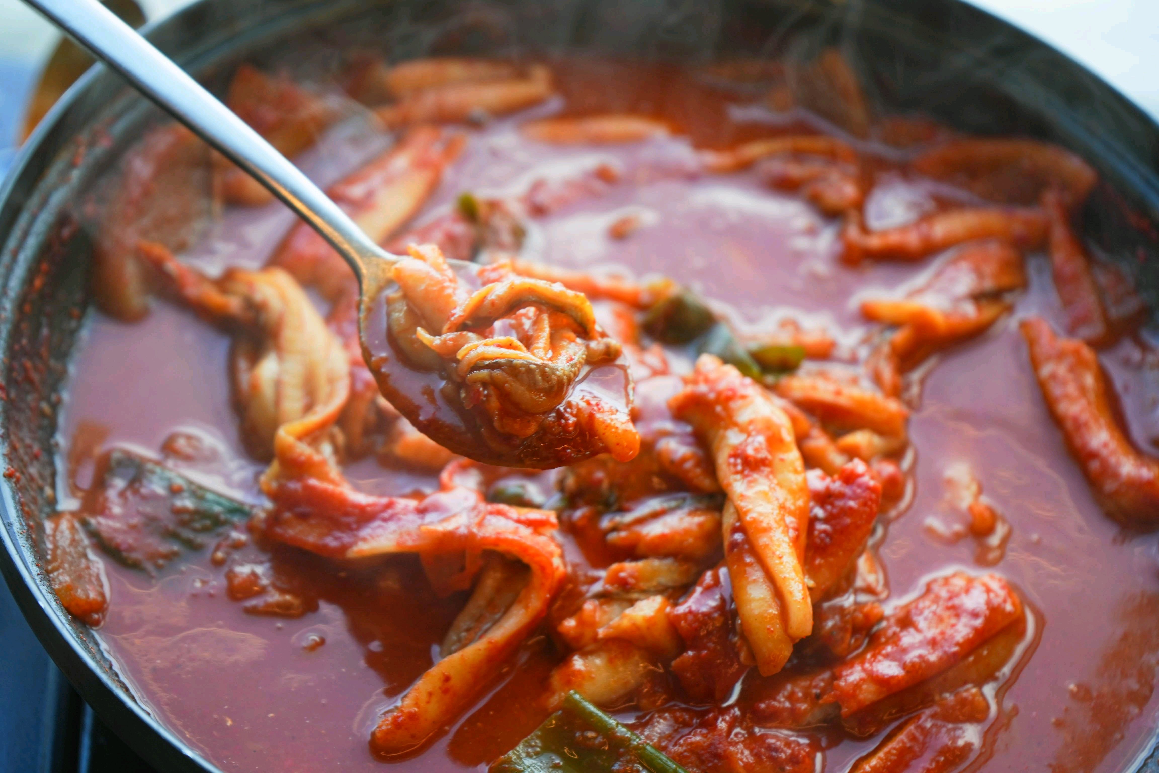 순살 갈치조림이라 먹기 정말 편했고 바다 보면서 먹으니 분위기까지 완벽했어요. 한잔 곁들이