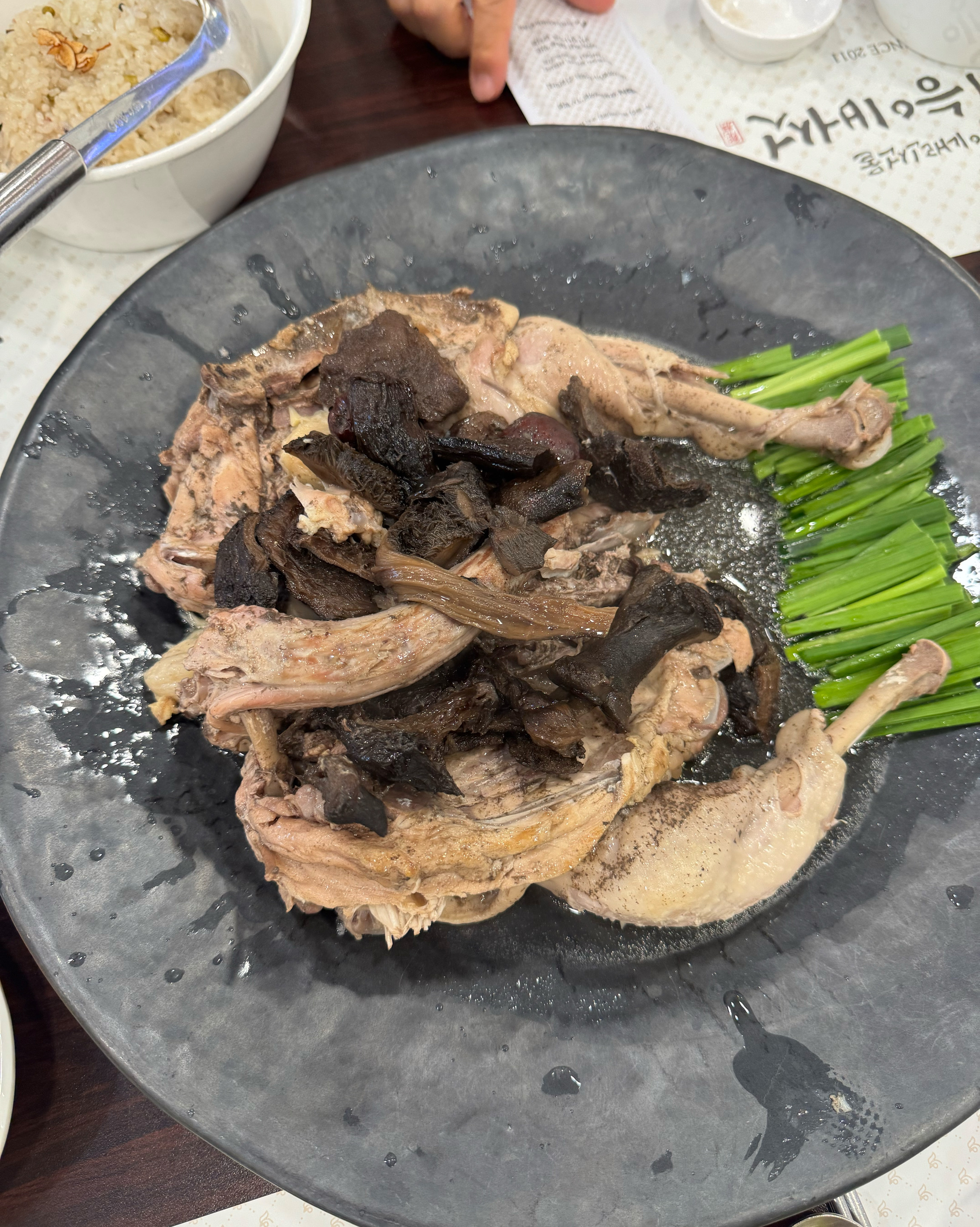 아이랑 함께 가서 능이닭백숙 먹었는데 맛있게 잘 먹었습니다 찰밥 너무 맛있어요! - 대구 맛집 성서 제1능이버섯 능이백숙