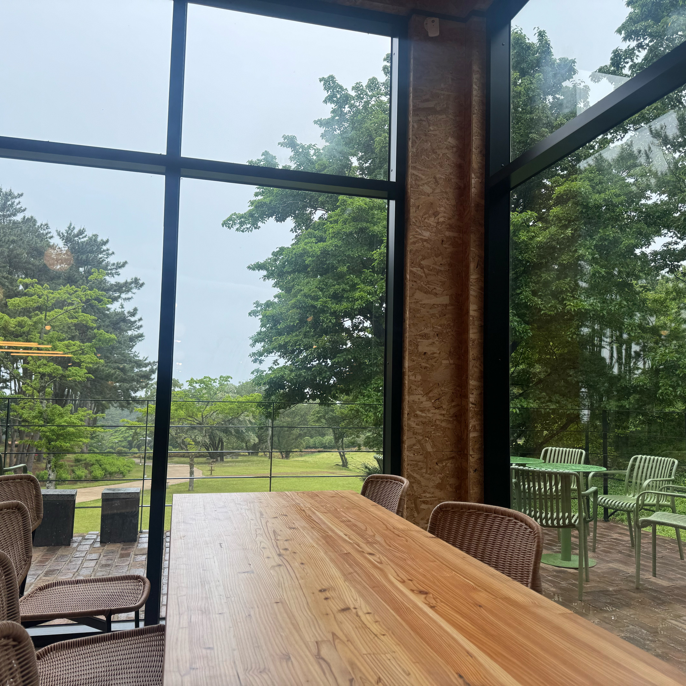 비오는 날 제격인 곳입니다. - 제주 맛집 이끼숲소길