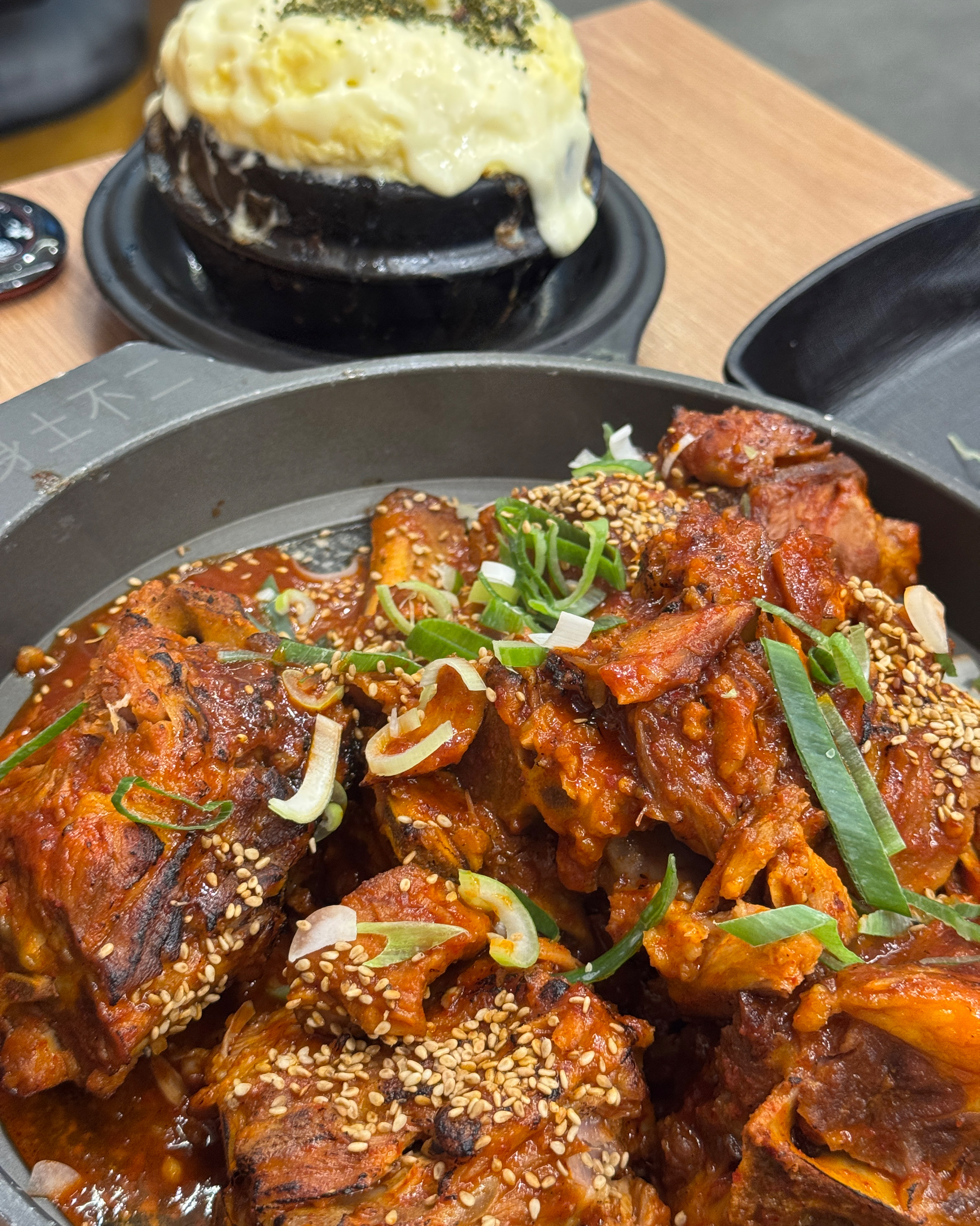 맛있어서 재방문입니다!!! 보통맛 매콤하고 맛있어요~~~ :) - 대전 맛집 조프로뼈구이 관평점