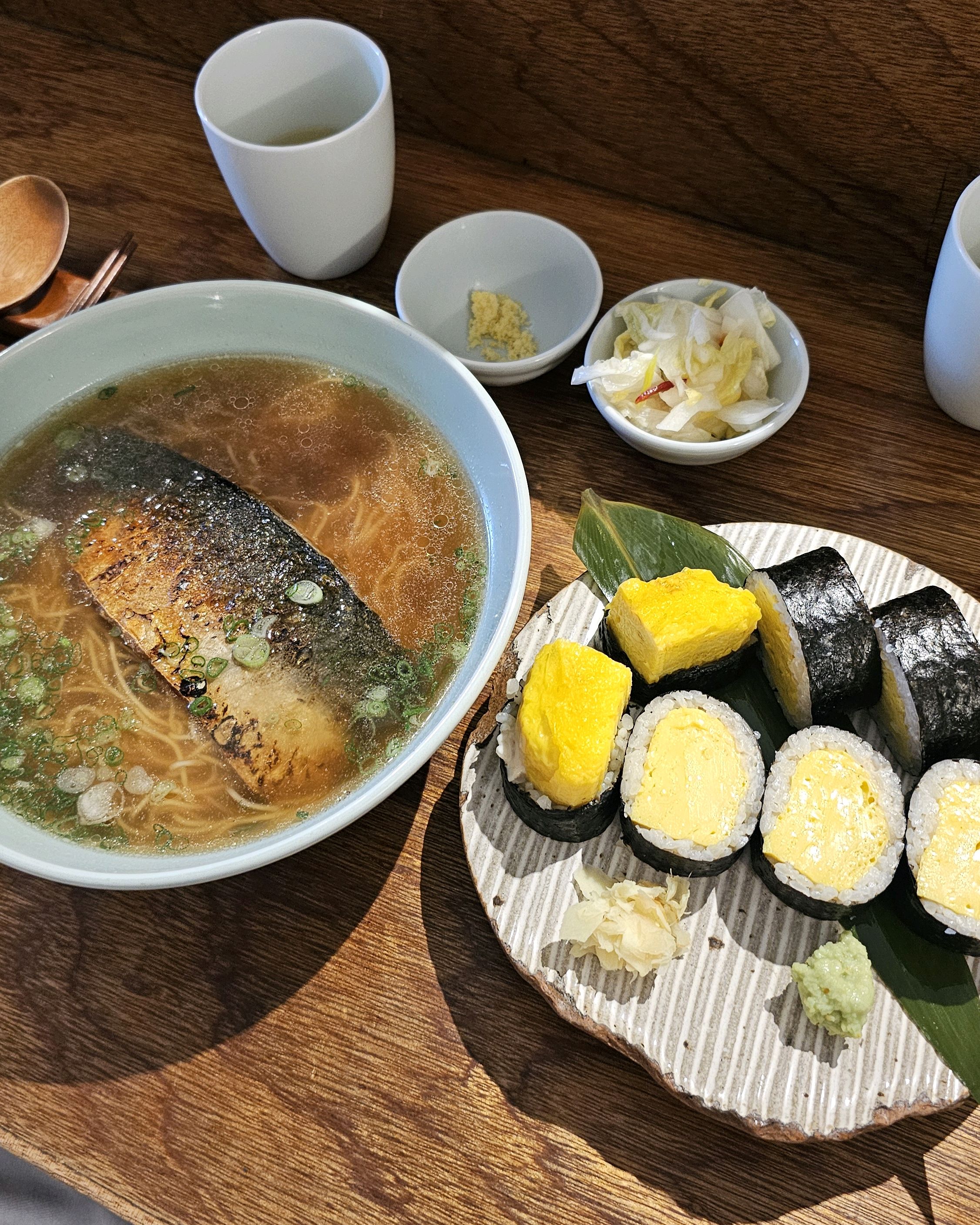 와 고등어랑 소면 어울릴까 라고 생각 했는데 넘  잘 어울리네요!! - 대구 맛집 동아식당
