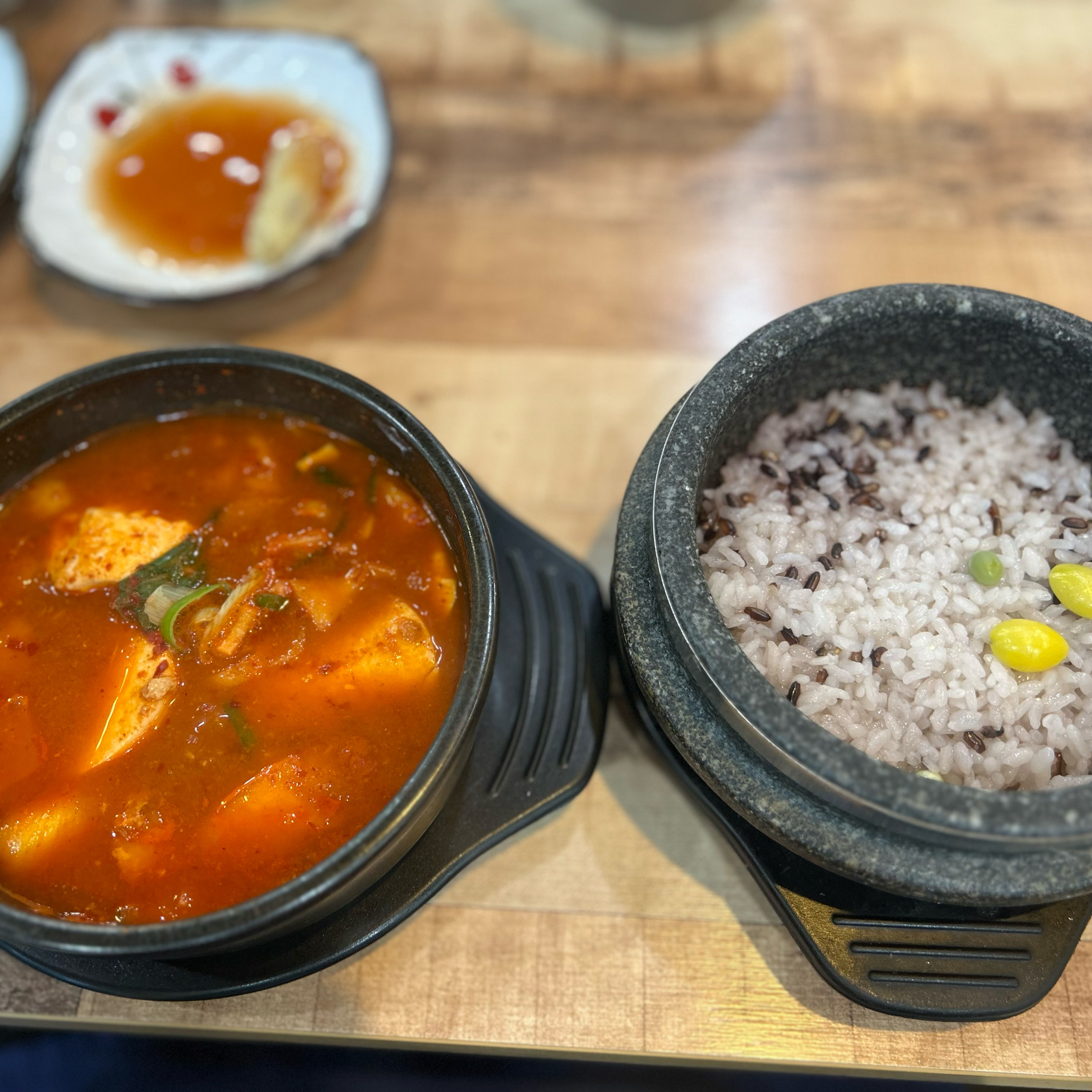 아이랑 함께 방문했는데 놀이방이 따로 있어서 식사 내내 편했어요 👶 - 제주 맛집 일품순두부 하귀점