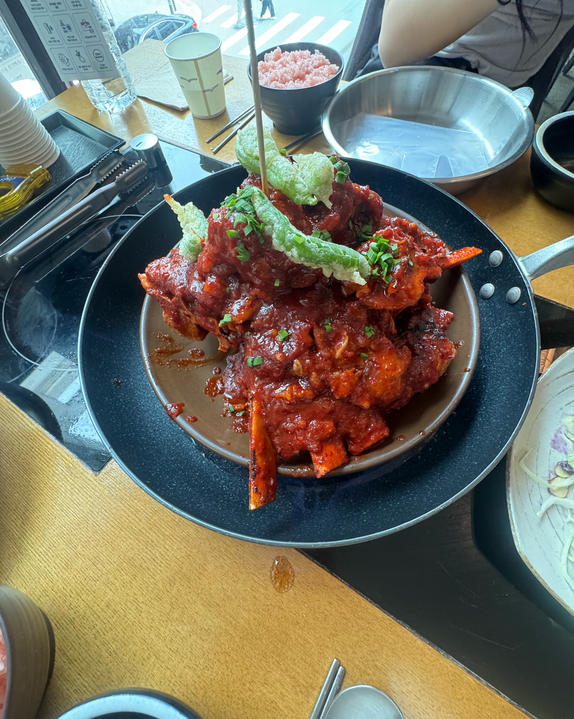 양이 진짜진짜 많아요! 이색요리답게 처음 먹어보는 특별한 맛이 나서 좋은 식사 였습니다!!