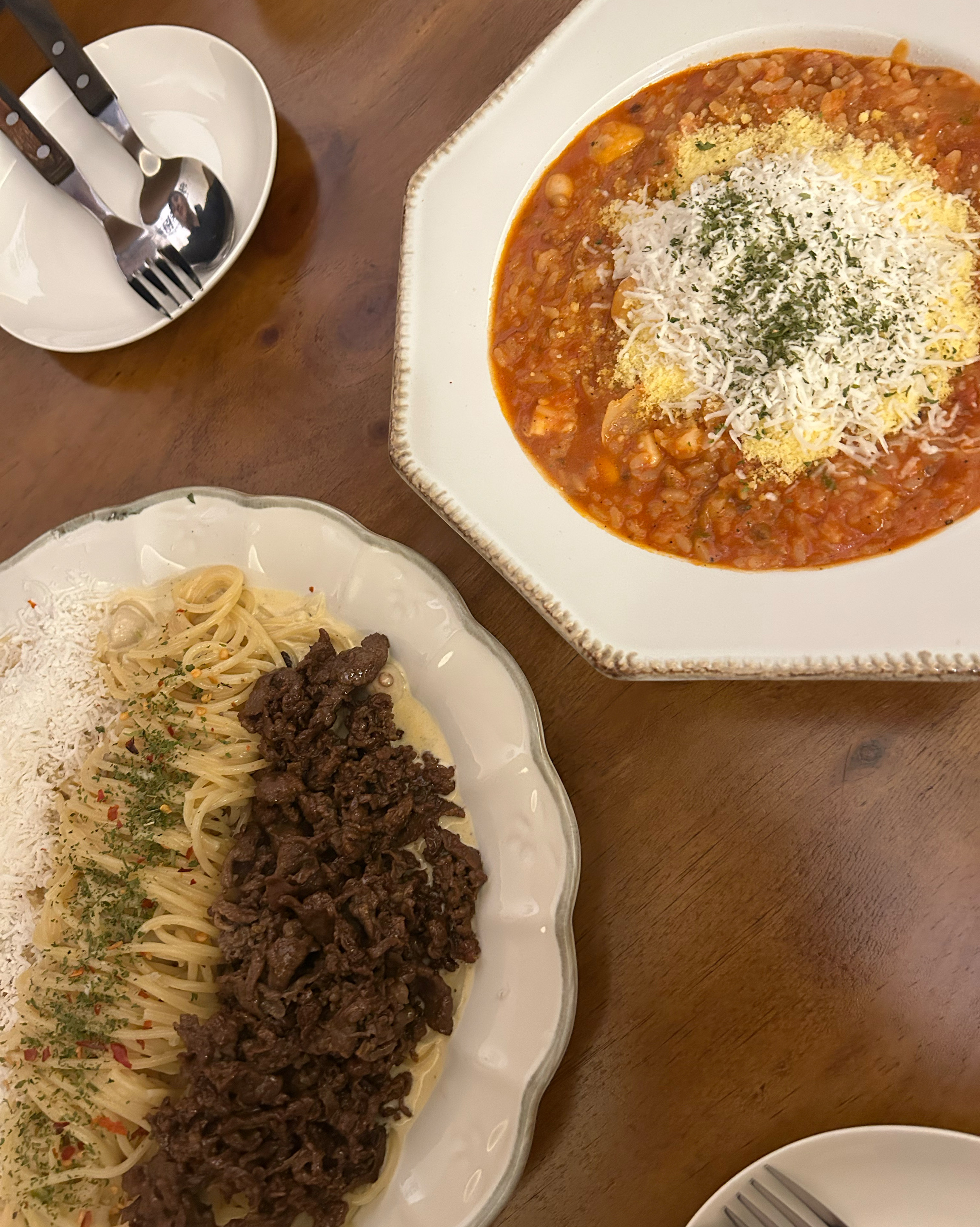 양식집 중에 제일 !! 양이 많습니다 거의 2인분씩 되는 것 같아요 맛도 물론 있슴다 담에