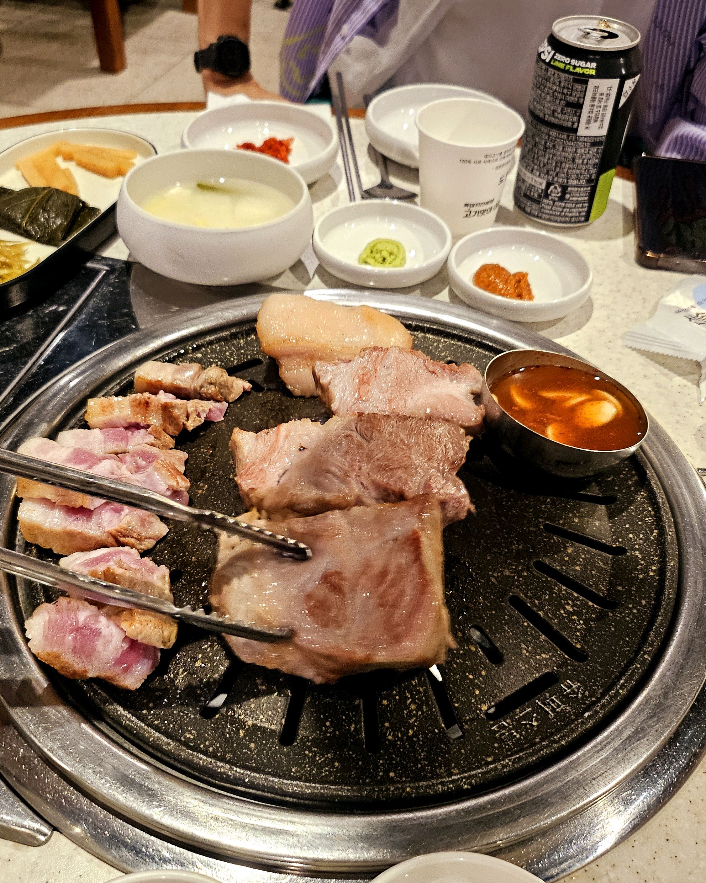 제주도 흑돼지 No.1 - 제주 맛집 고이정 애월흑돼지 보리짚불구이