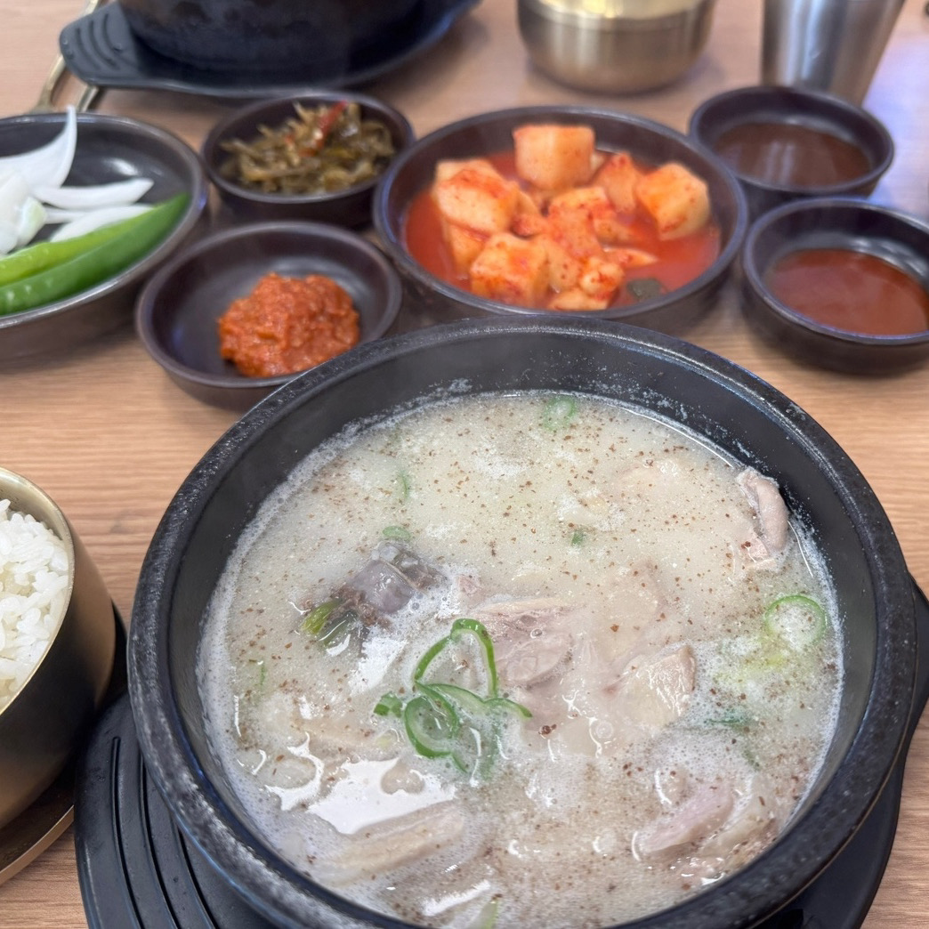 몇번째 오는 맛집인지.. - 구월동 맛집 연안옥 칼순대국 인천본점