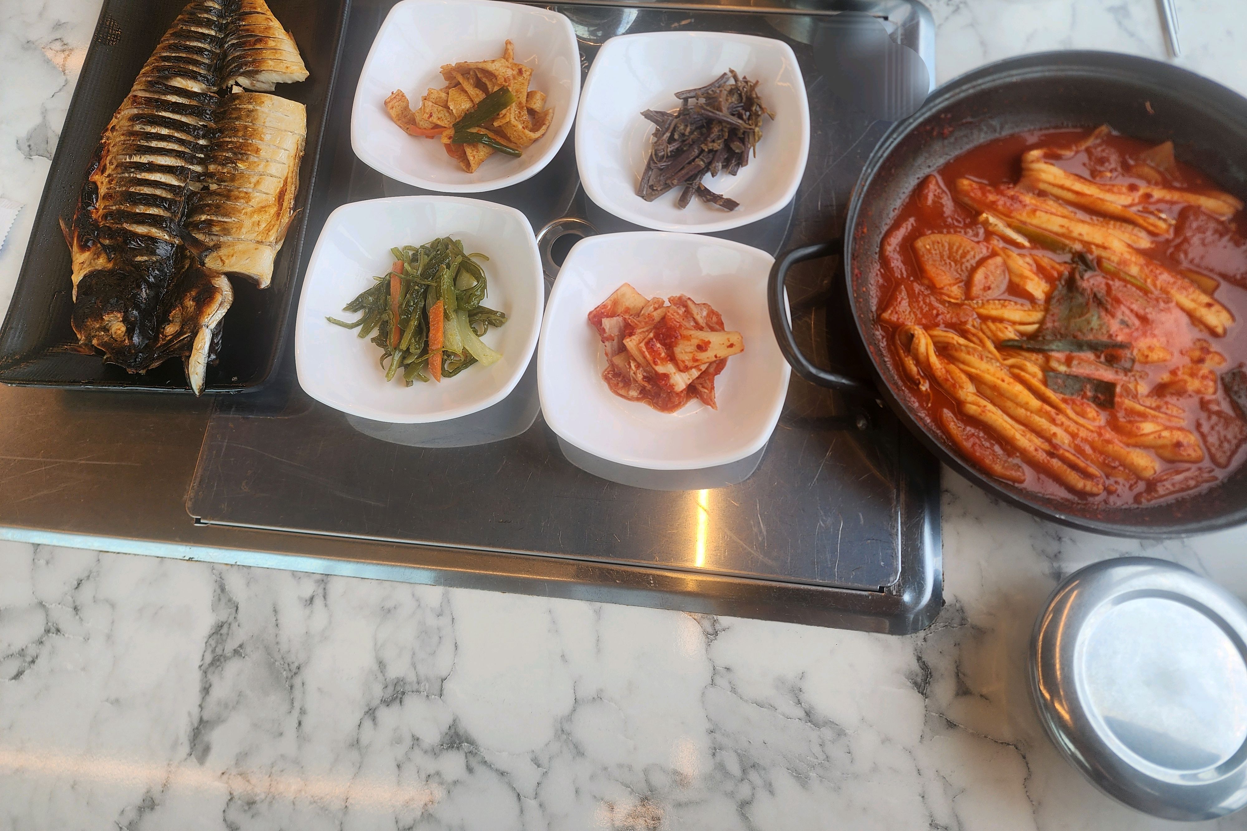 맜있어옹 ㅎㅎ 잘 먹고 갑니당 - 제주 맛집 갈치의정석 제주공항점