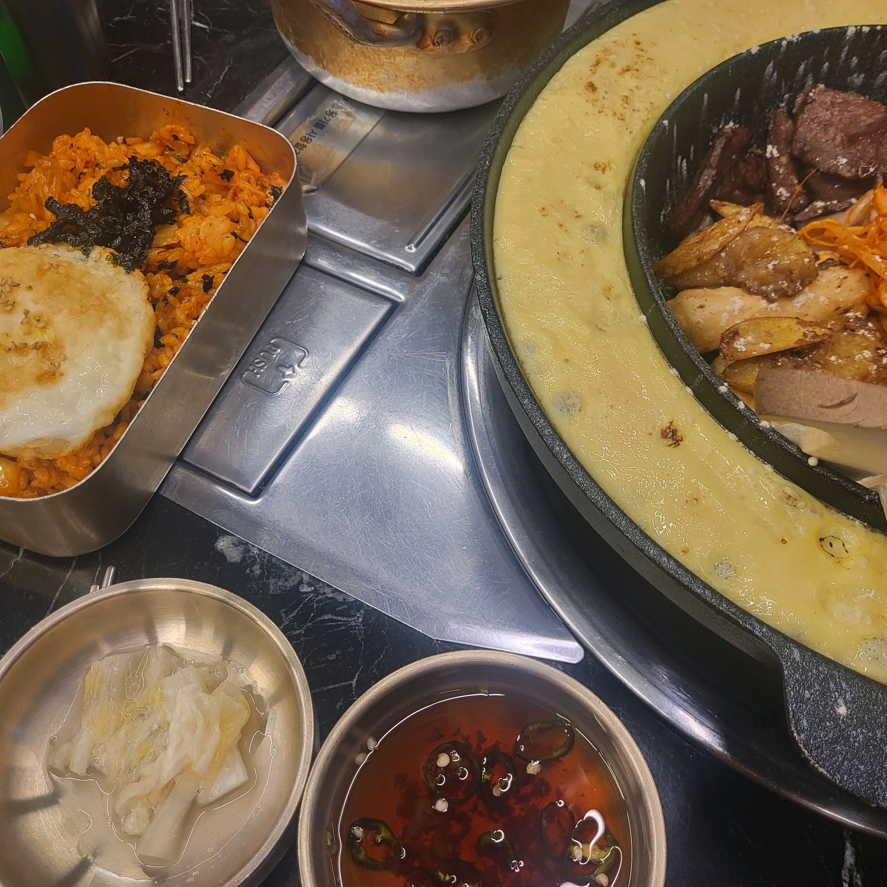 리뷰 쓰면 도시락 볶음밥 주셔서 너무 좋아요!! - 구월동 맛집 욕망의곱창 구월점