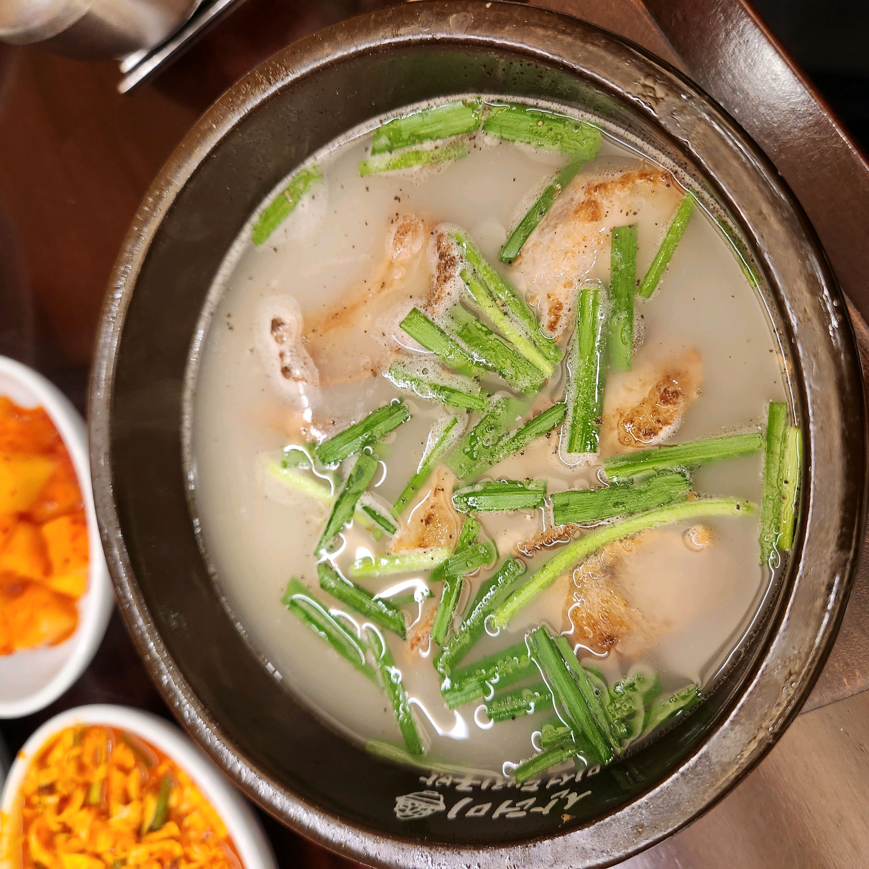 대구 맛집 산더미 미성돼지국밥 경대점 27번째 리뷰 이미지