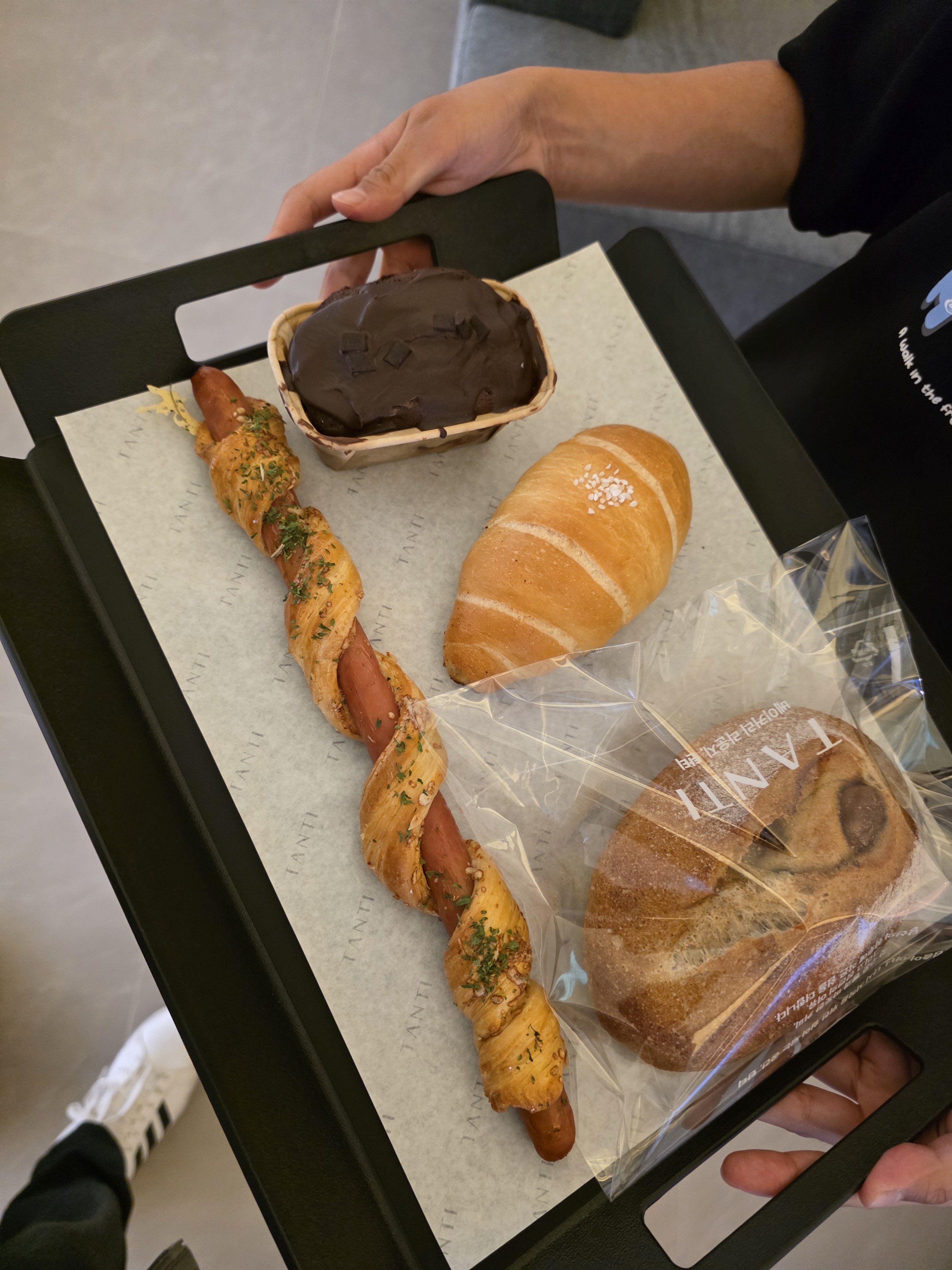 빵 맛집이에요 - 부산기장 탄티