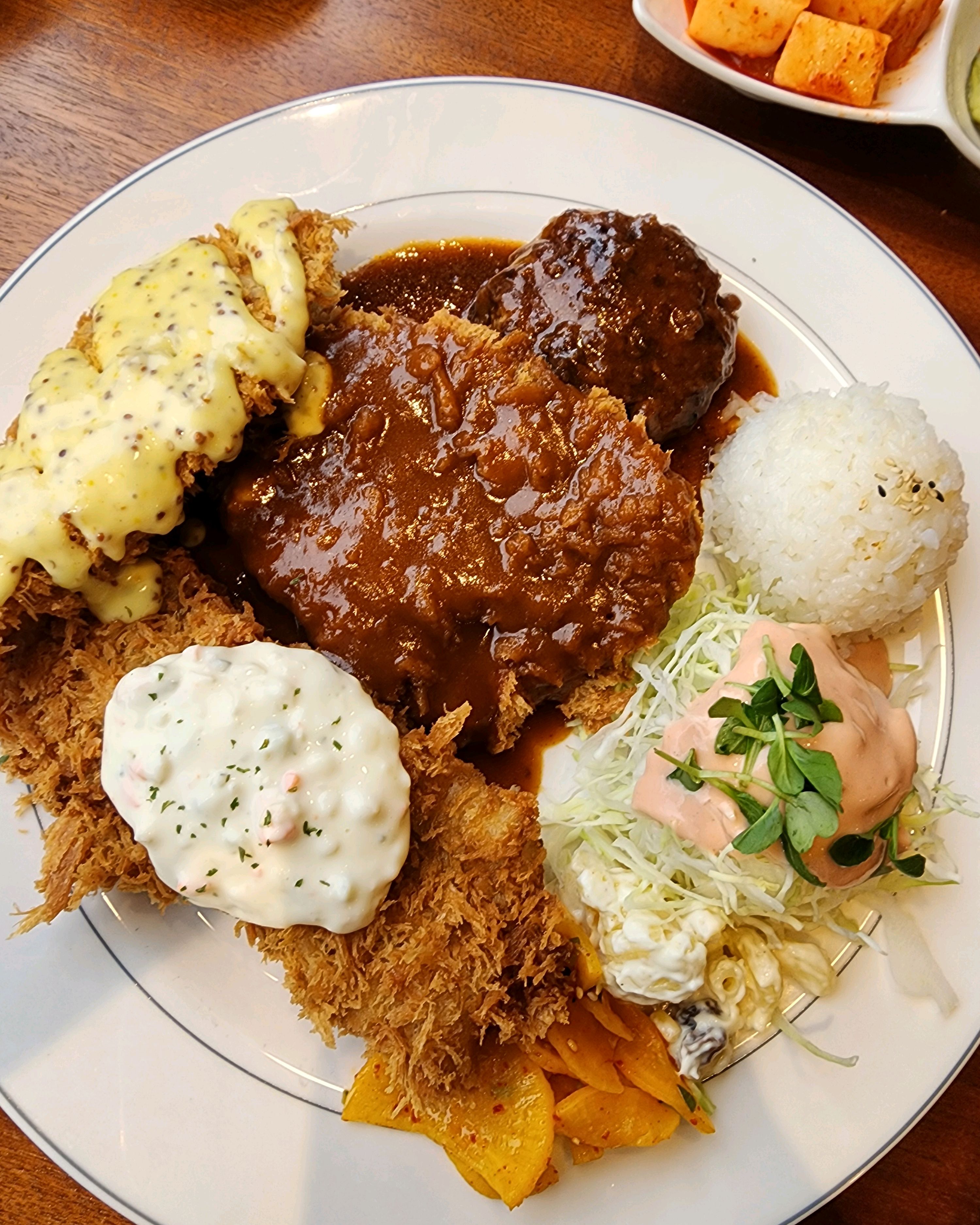 대전 올 일 있어서 오는 길에 점심 먹으려고 맛집 찾다가 우연히 발견한 곳이에요!! 아이랑