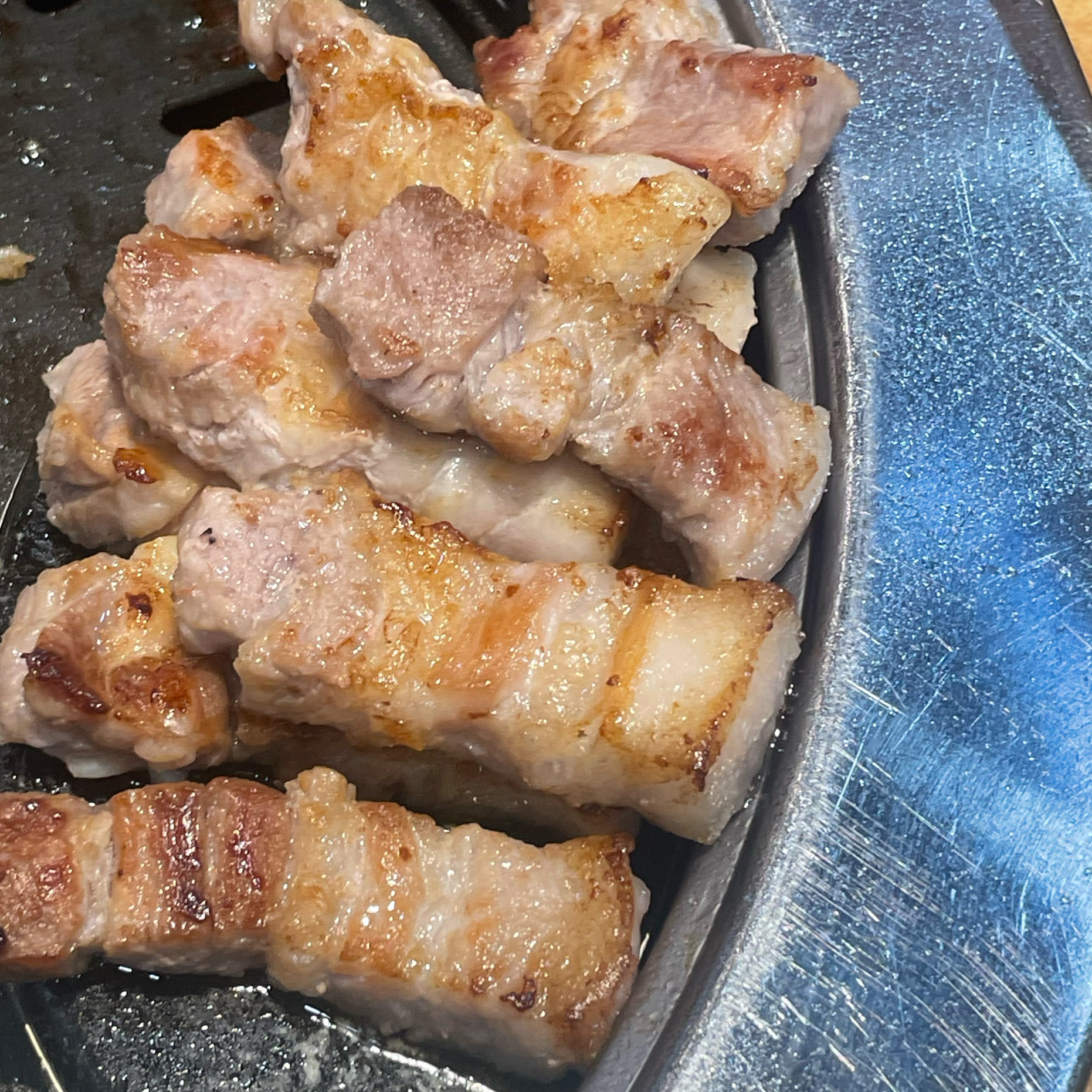 너무 맛있게 잘 구워주시고 친절해요 - 대전 맛집 맛찬들왕소금구이 갈마점