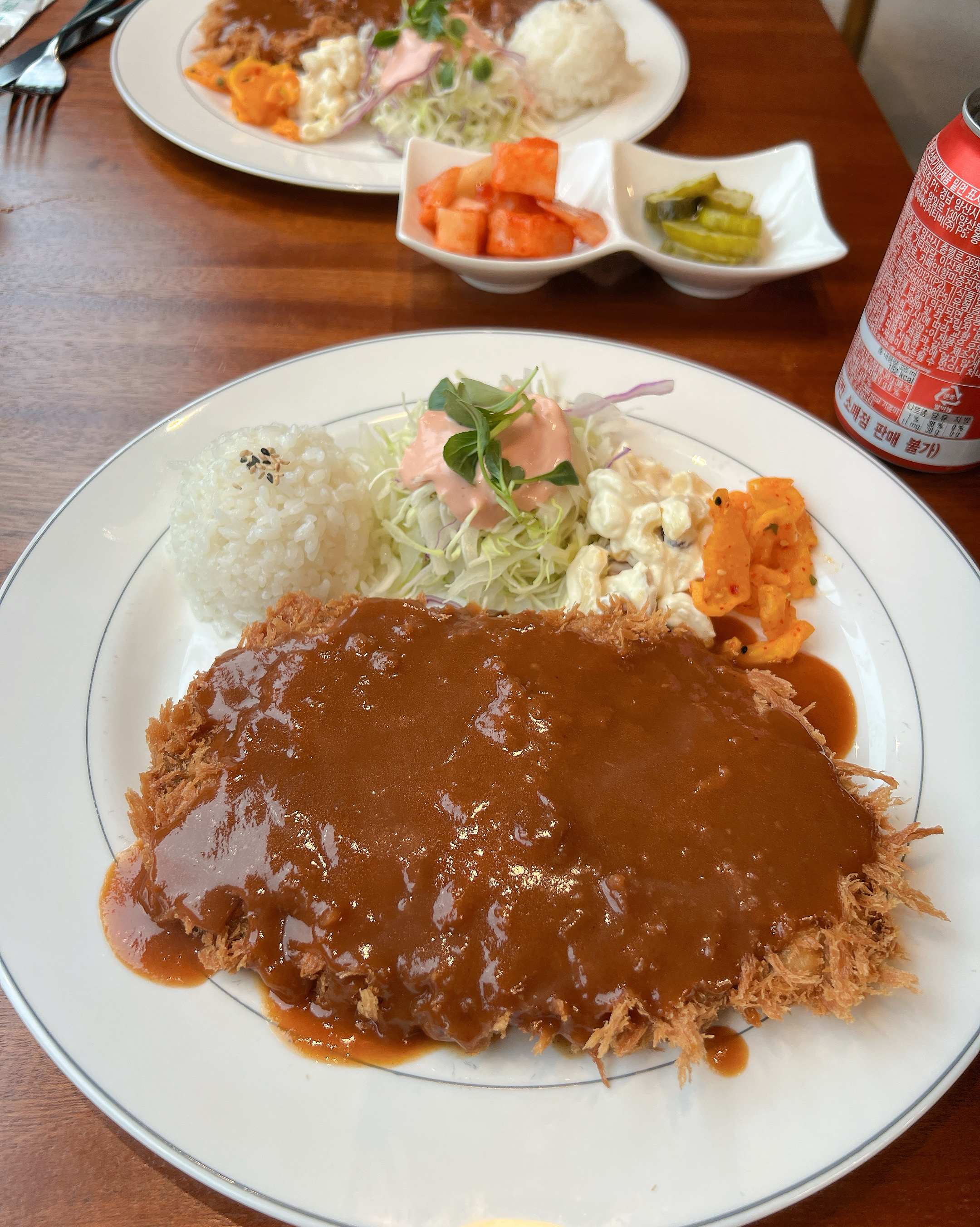 경양식 돈까스 생각날 땐 한밭경양식 😍 스프도 맛있고, 무엇보다 돈까스가 바삭바삭! 소스가