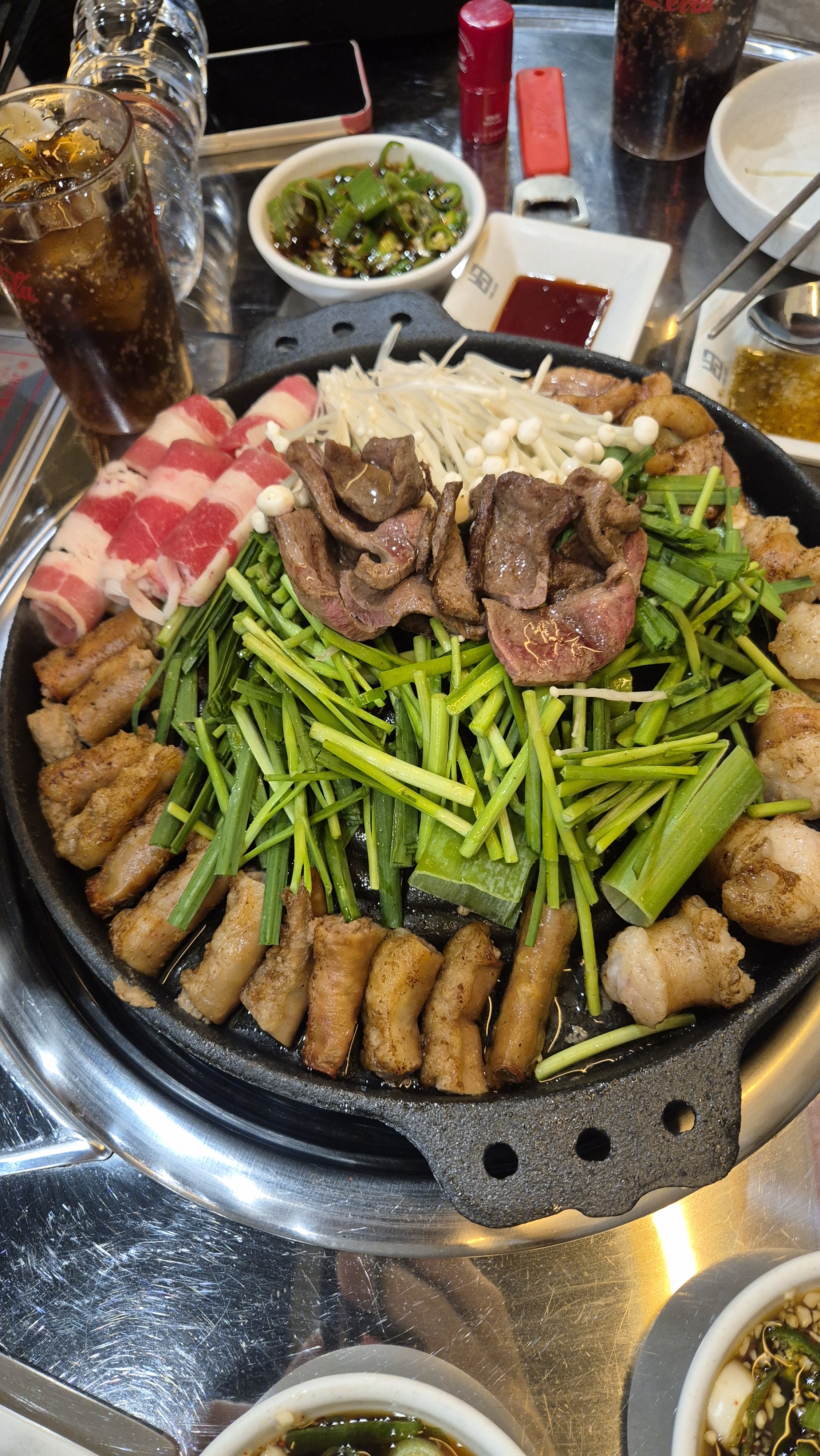 집근처에 오픈해서 이제야 와봤는데 가족들이 만족해합니다. - 대전 맛집 벽돌곱창 대흥점