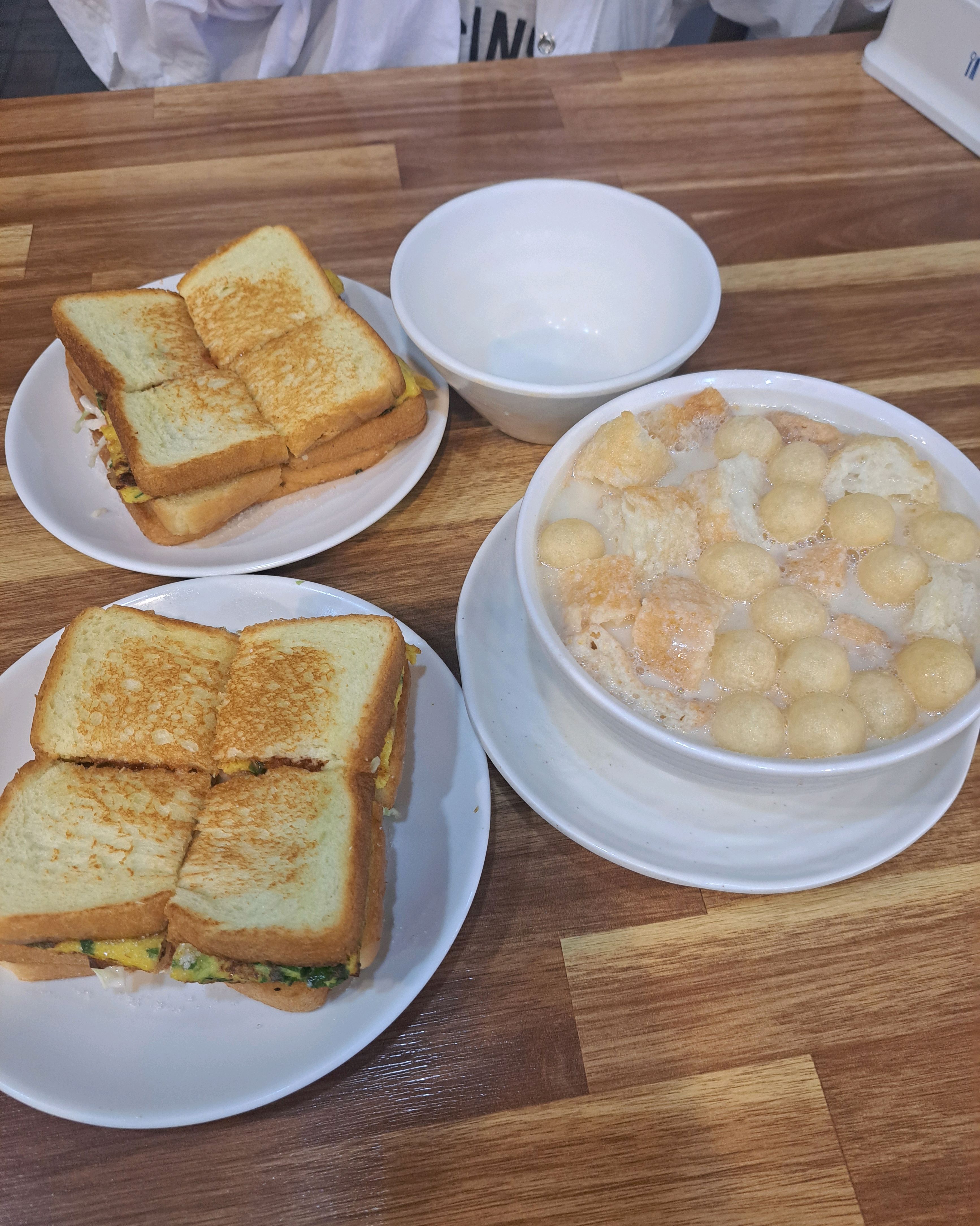 토스트 맛나고 비빔국수도 알차고 - 대구 맛집 세연콩국