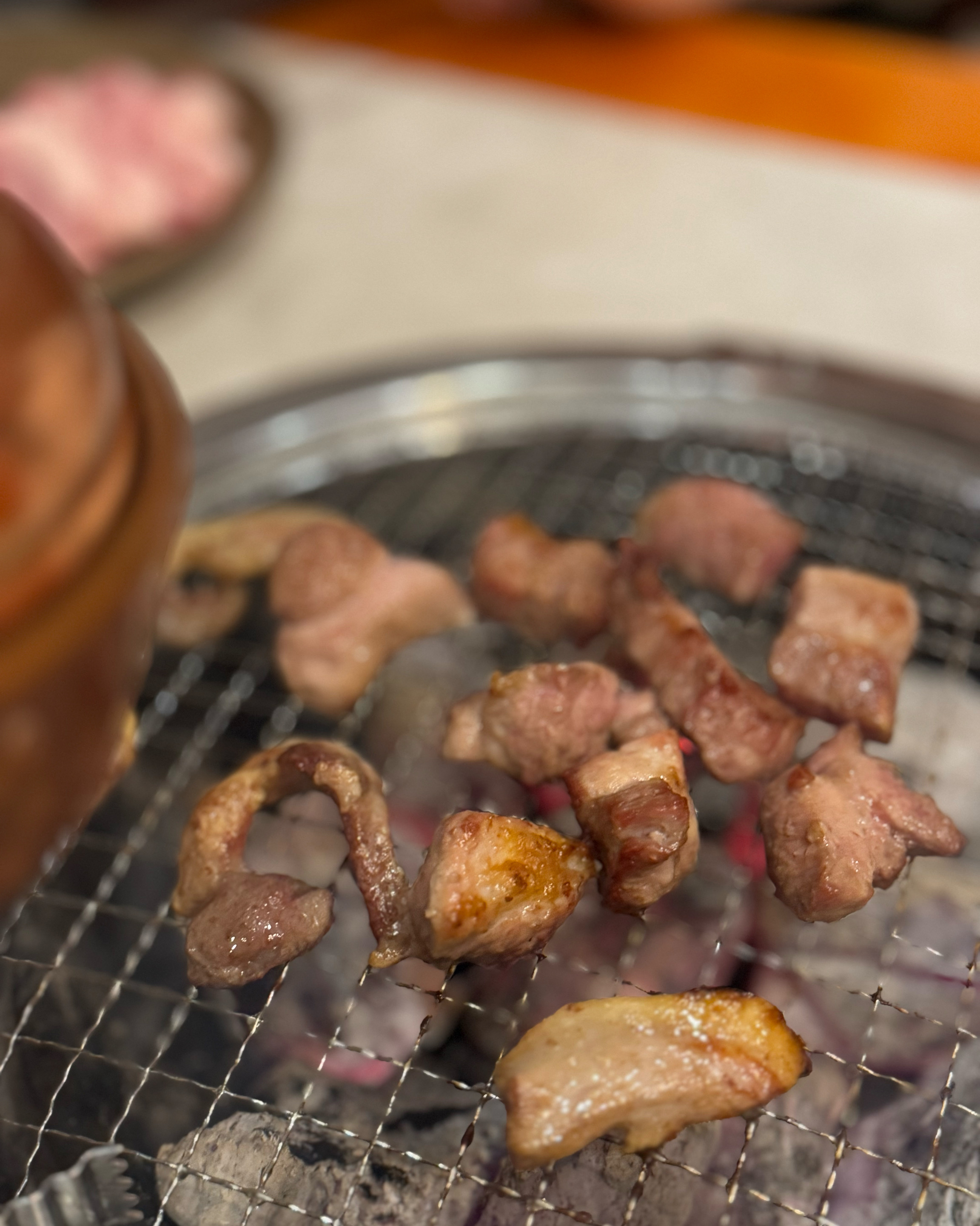 우연히 들어갔는데 고기 질도 좋고 진짜 맛있어요! - 성수 맛집 뚝딱 성수점