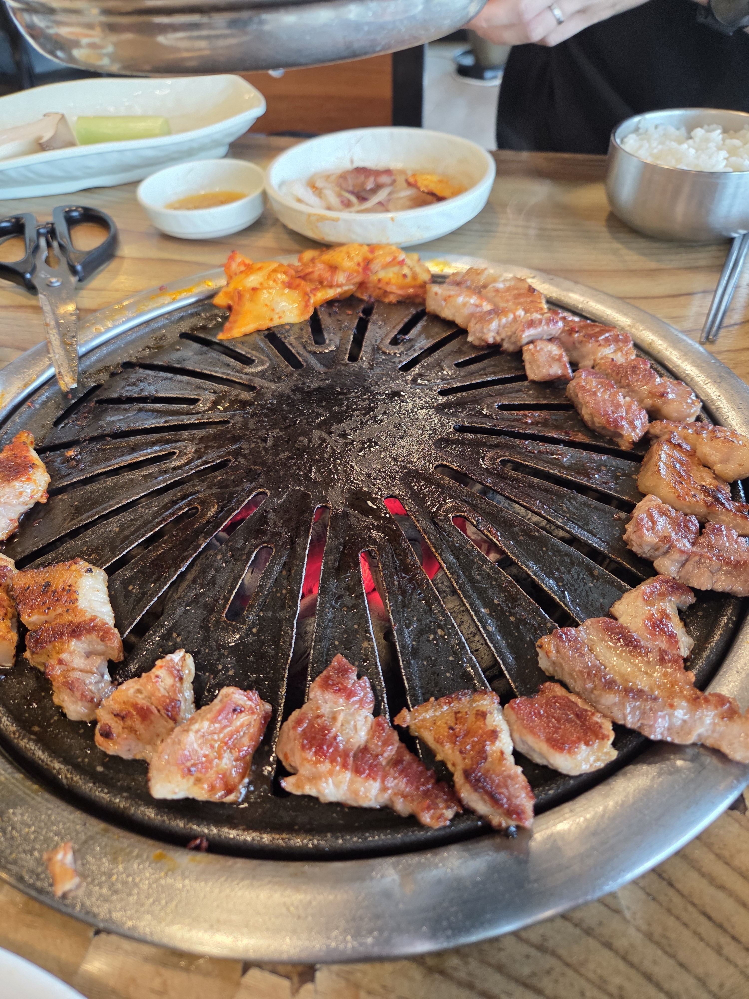 바다가 바로 보이는 돈해상! - 제주 맛집 돈해상 제주한림협재흑돼지