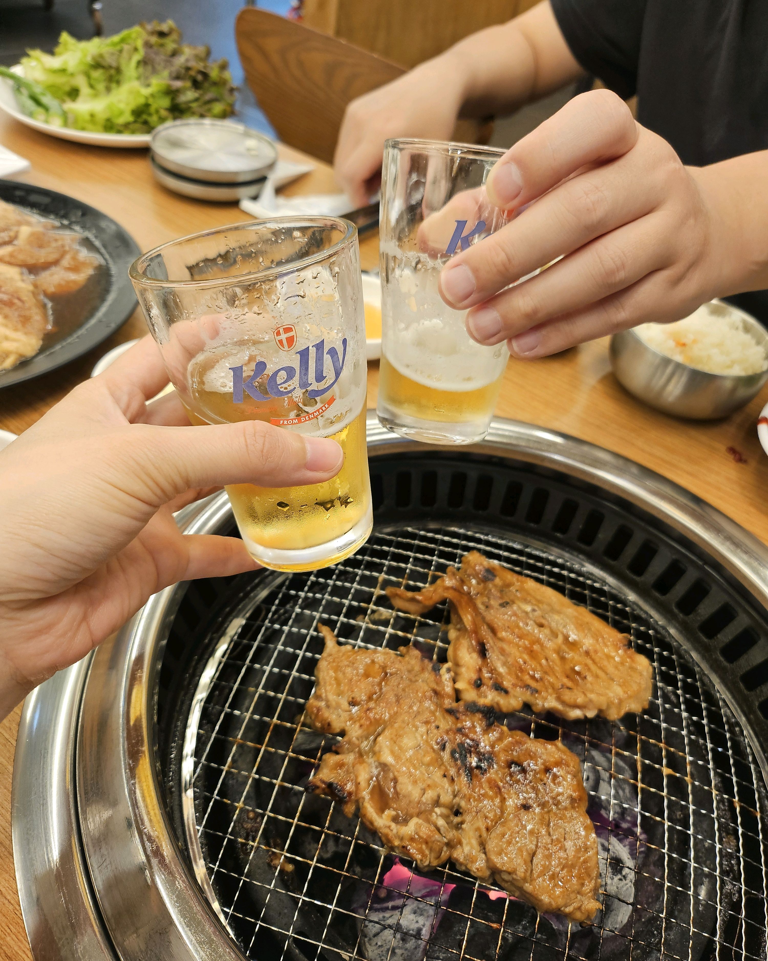 엄청 크게 생겼어요!! 저는 데이트 겸 왔는데 가족모임이나 회식하기도 좋을 것 같아요.