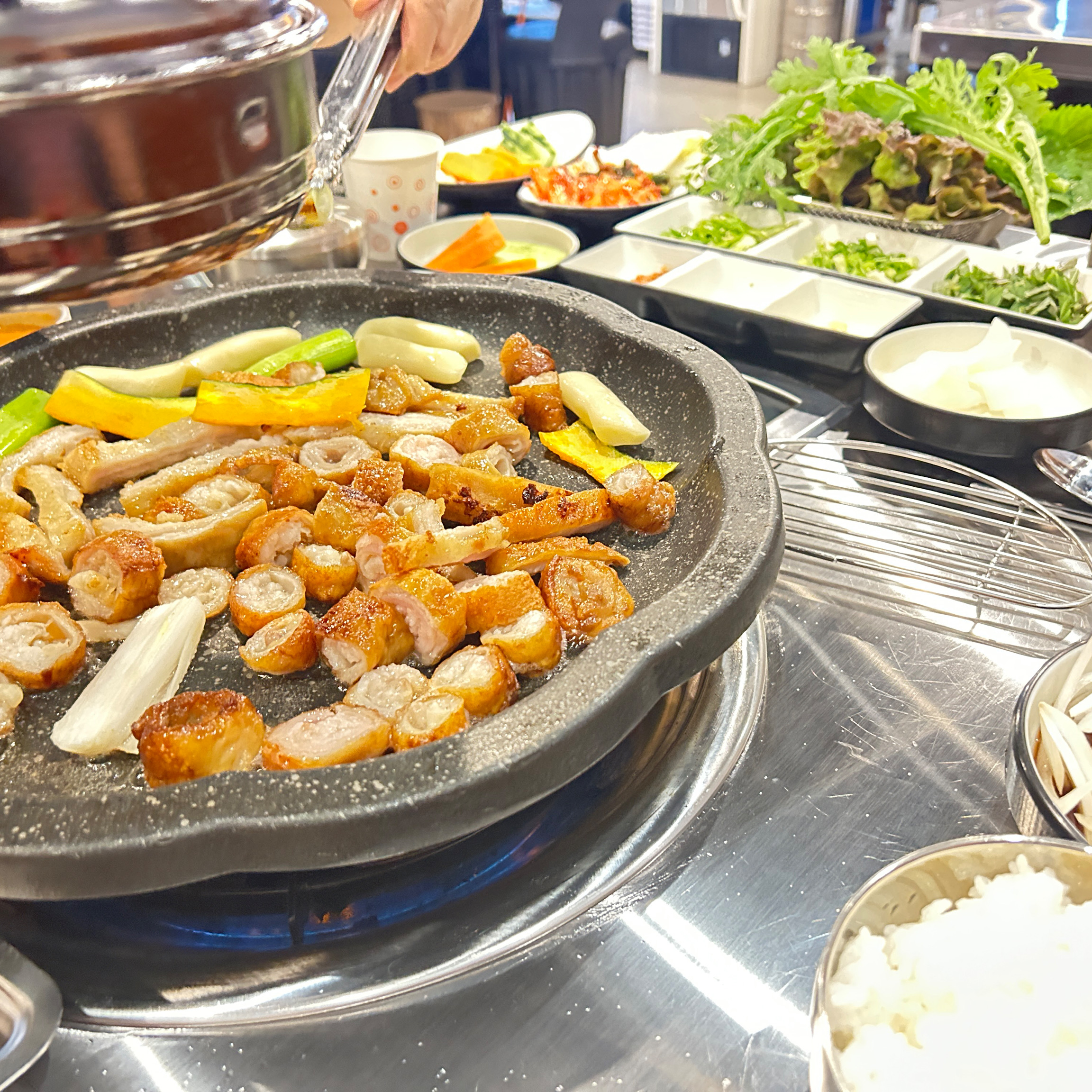잡내하나도 안나고 고소하고 쫄깃한 인생막창♥️ 200그람이 12000원이라 넘 좋은데 맥주