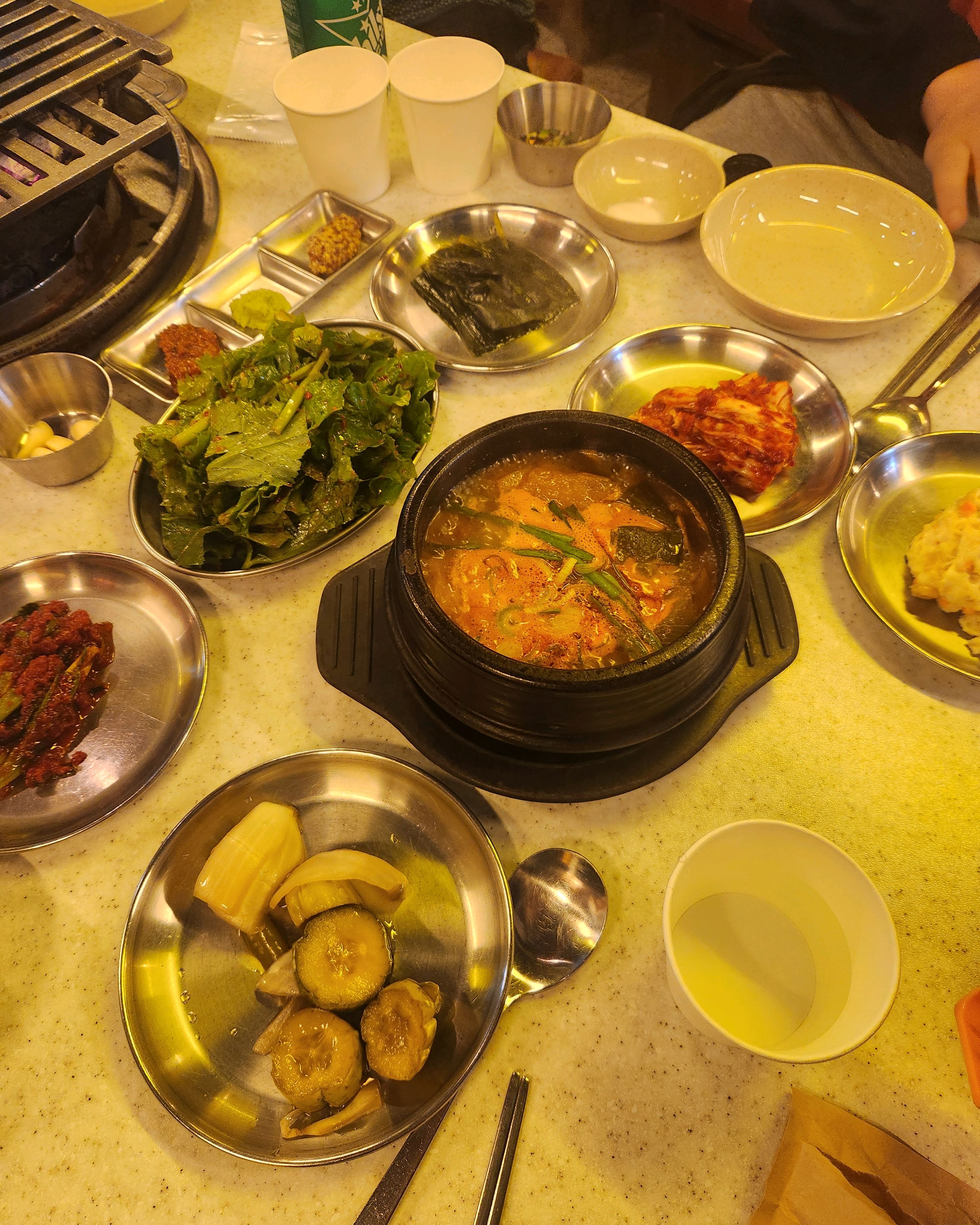 맛집답게 사람이 엄청 많네요 - 대전 맛집 백송한우 대전 유성