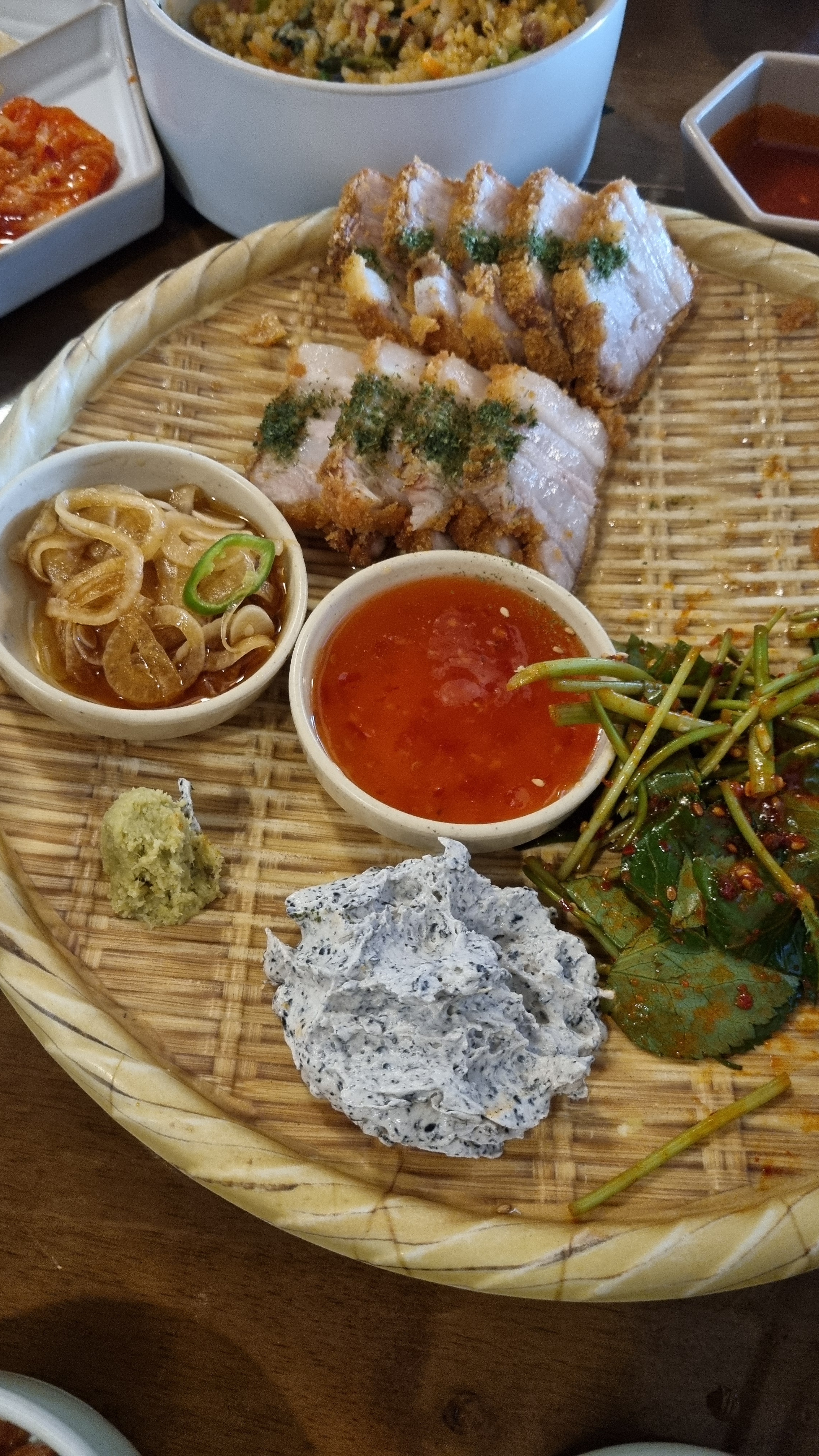 튀김 수육이 정말 맛있어요 - 대전 맛집 비범