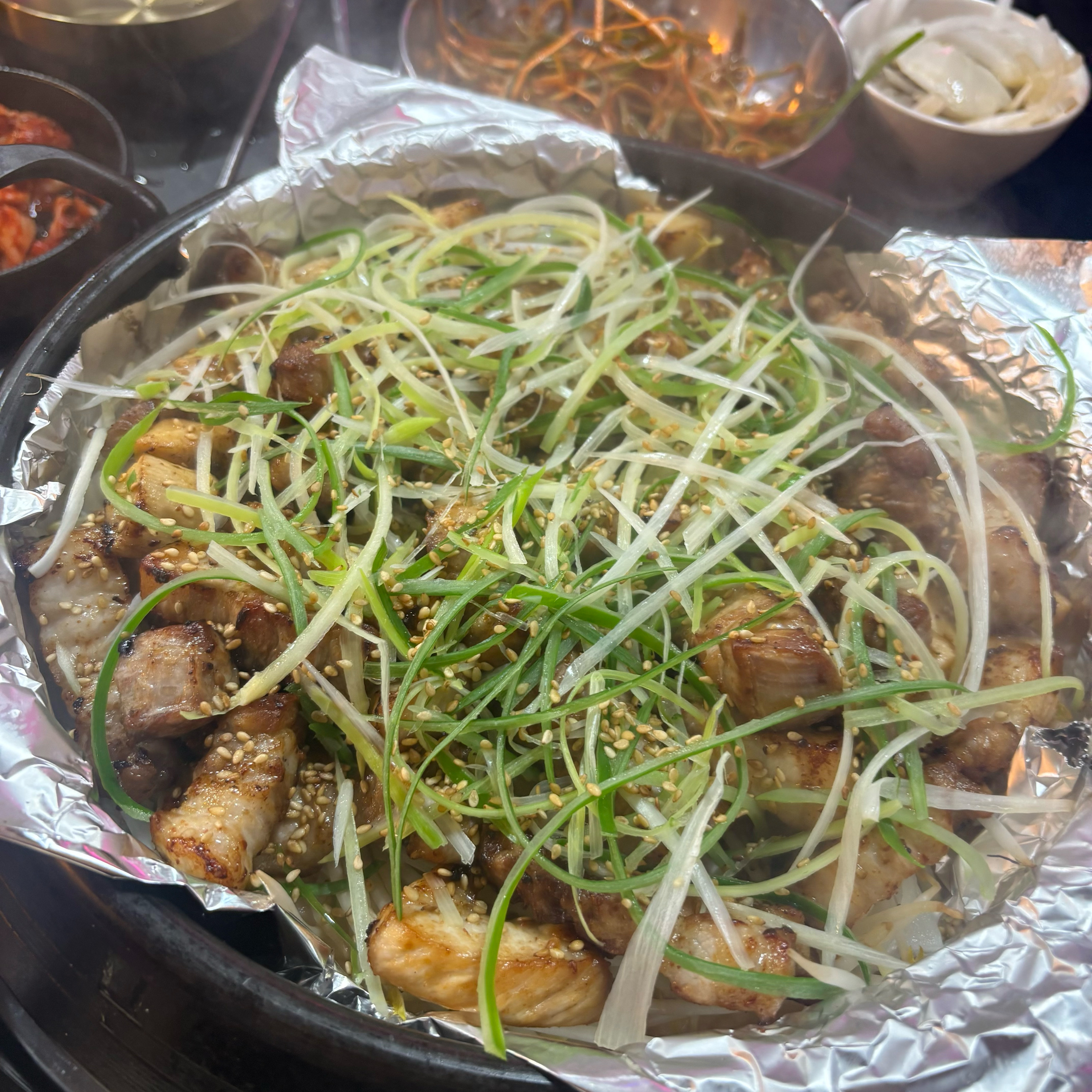 지난번에 파김치가 맛있는 삼겹살집 검색했다가 우연히 오게됐었는데 너무 맛있어서 오늘은 가족