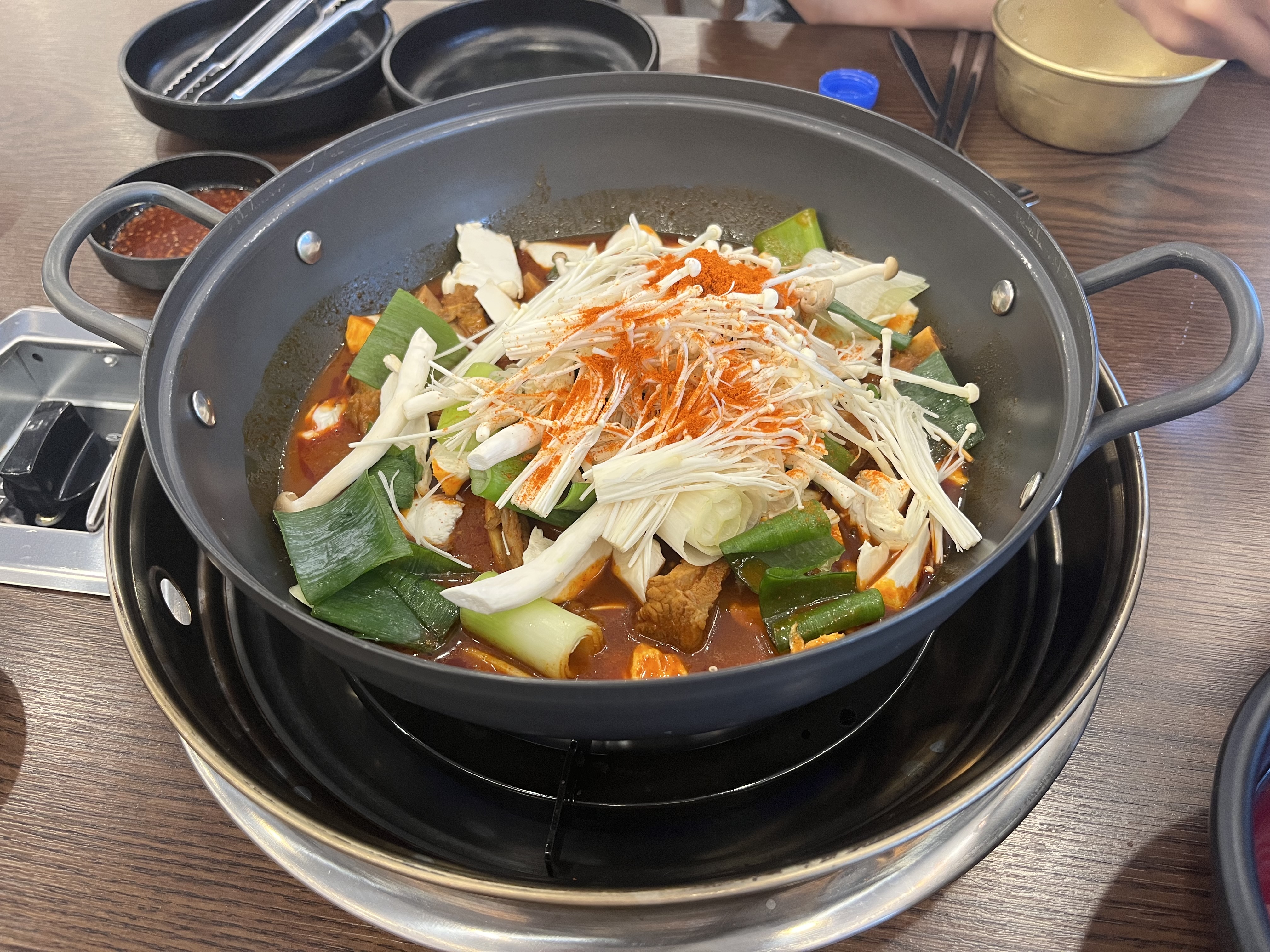 너무 맛있어용! 직원분들도 친절하시고 서비스가 좋습니댱 ㅎㅎ 잘먹었습니다~ - 대전 맛집 앞산큰골집 대전둔산점