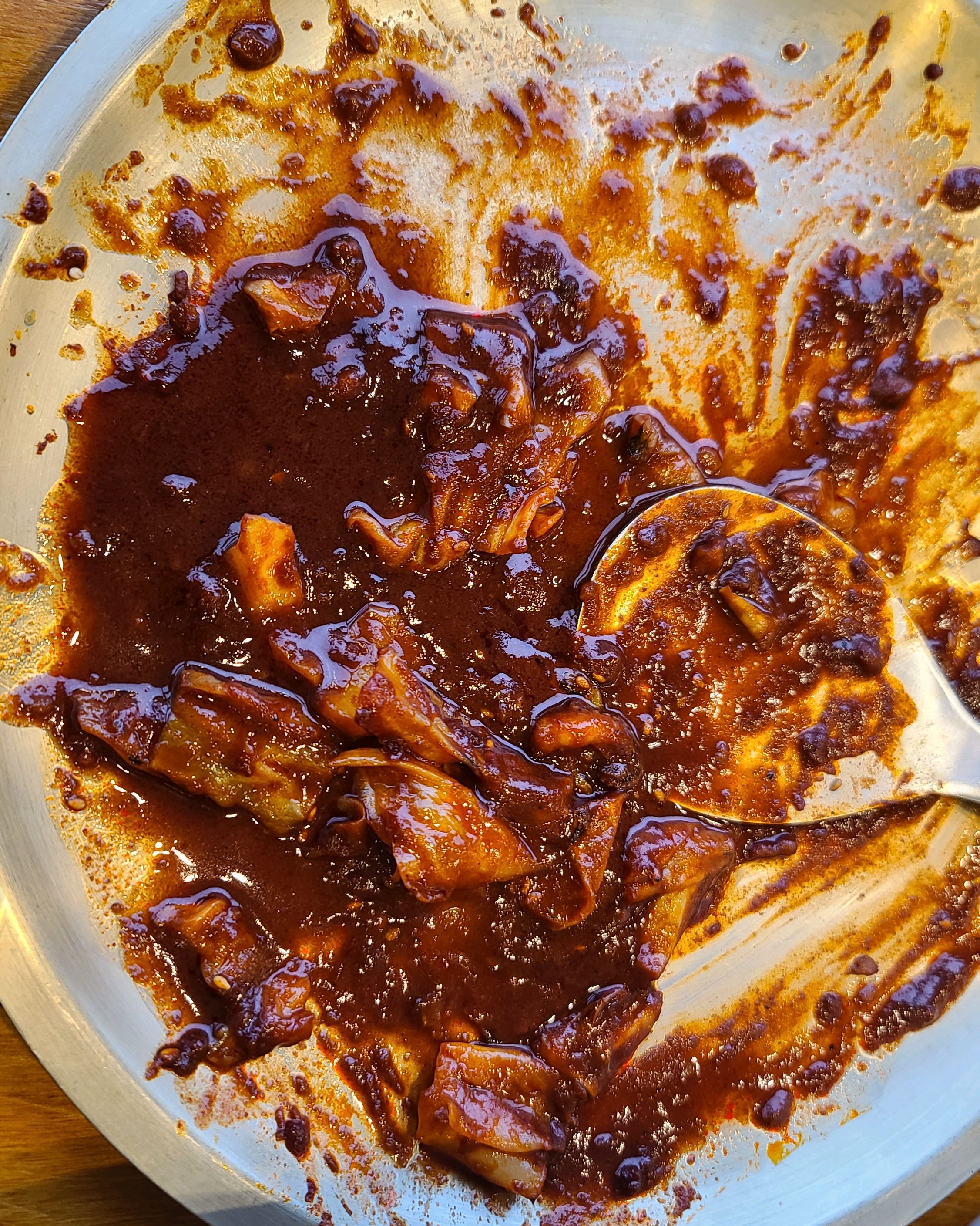 와~넘 맛있어서. 이성을 잃고 먹었네요 샤브샤브에 쭈꾸미까지 가성비 짱이에요 가족모임하기에