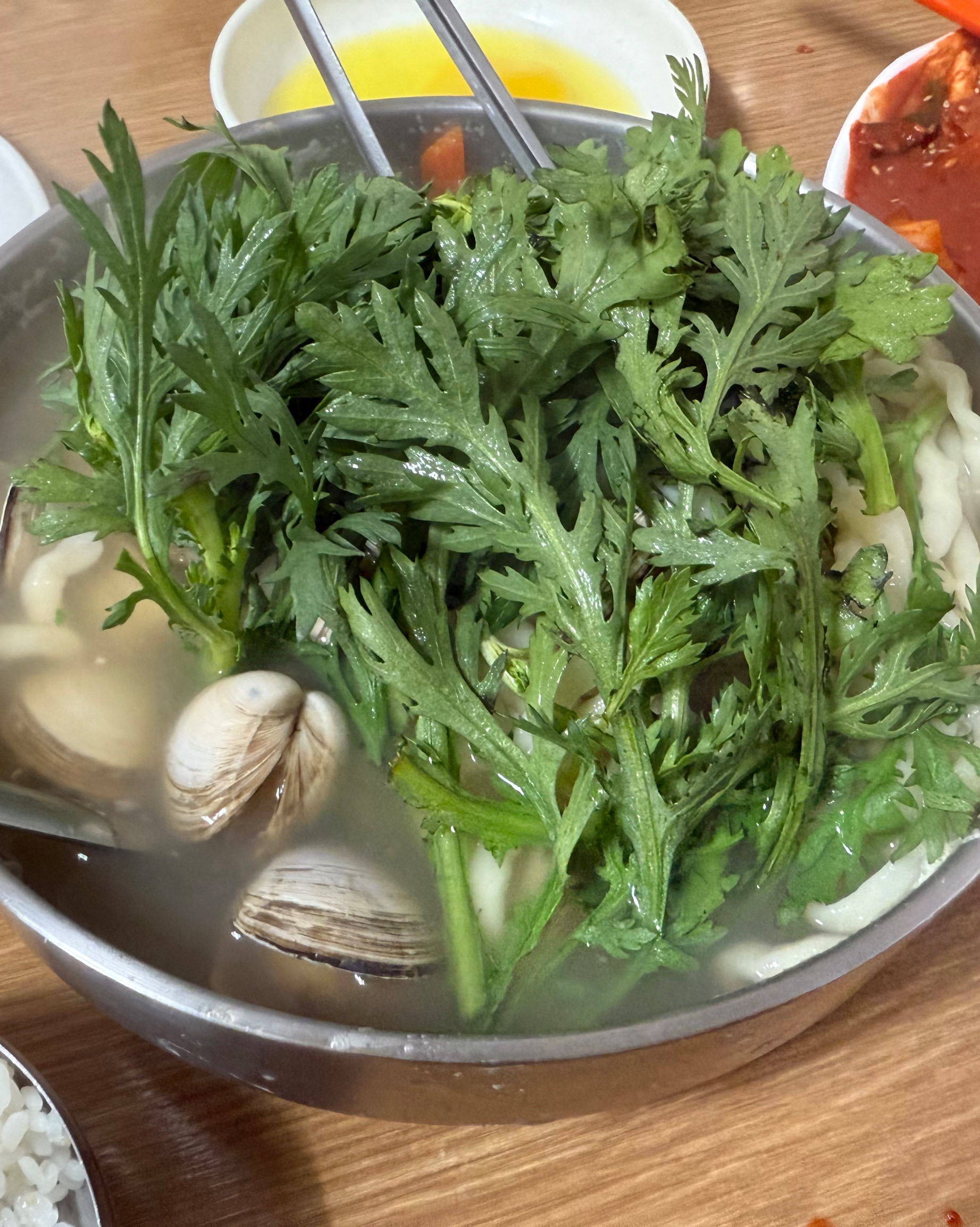 3인, 오징어두부 두루치기랑 물총 칼국수 1인 주문 - 대전 맛집 신선 칼국수