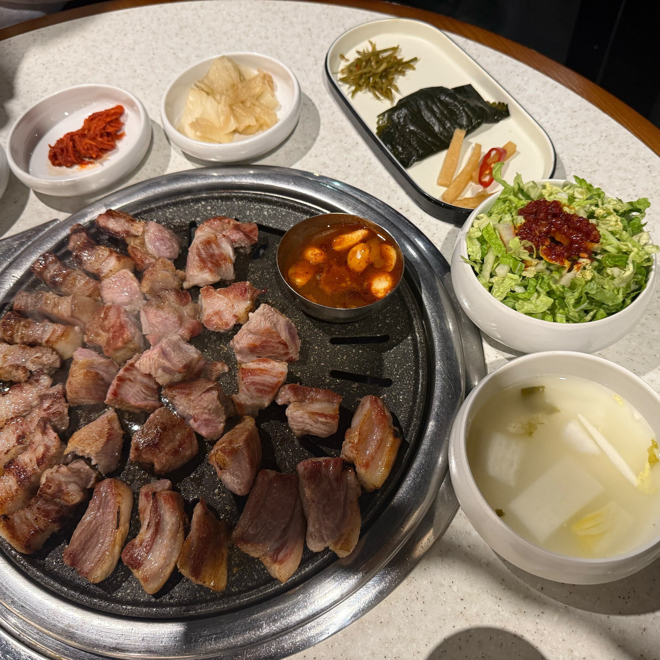 미친맛 존맛! - 제주 맛집 고이정 애월흑돼지 보리짚불구이