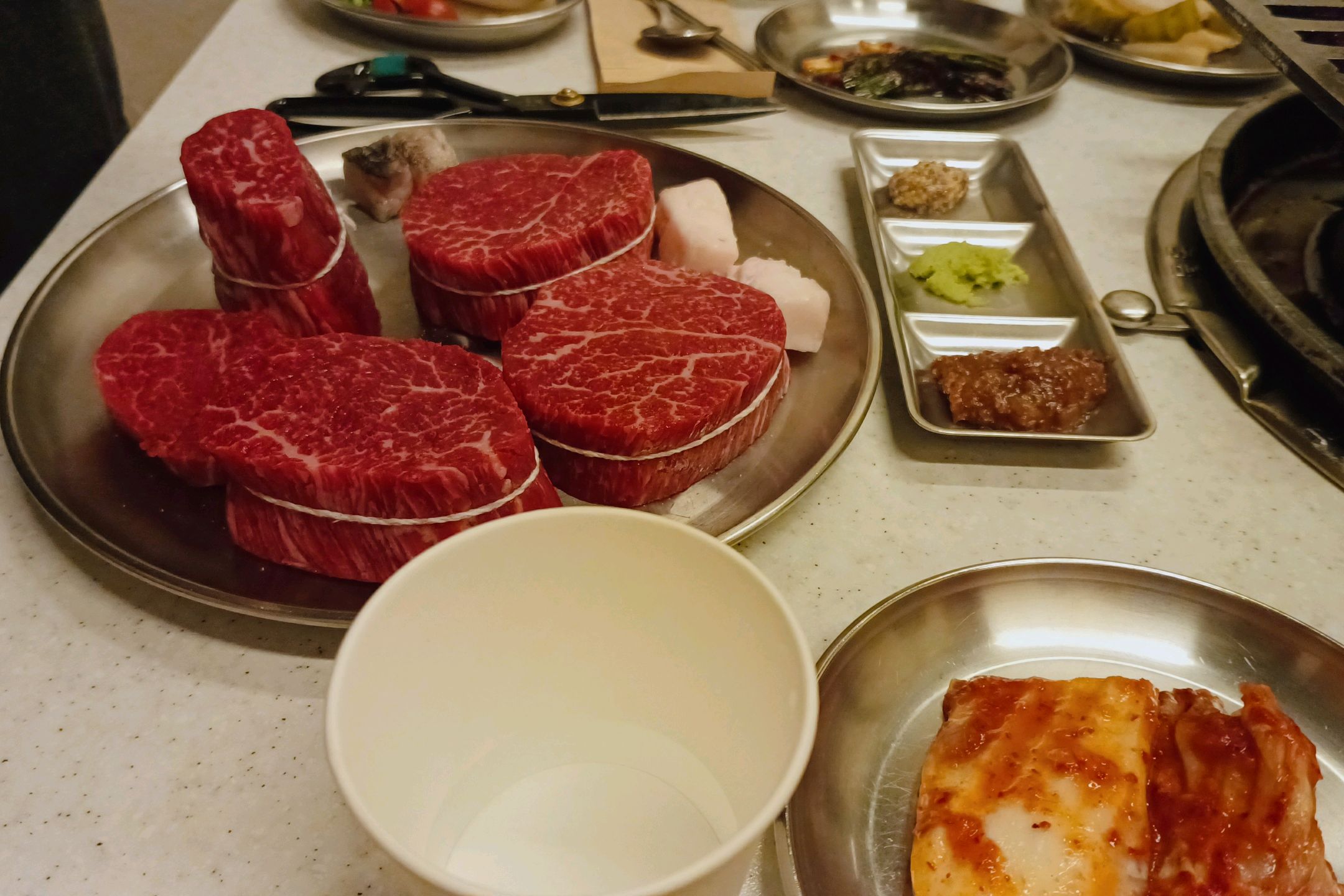 특별한날이라 맛있다는 소문을 들어 예약하고 왔는데, - 대전 맛집 백송한우 대전 유성