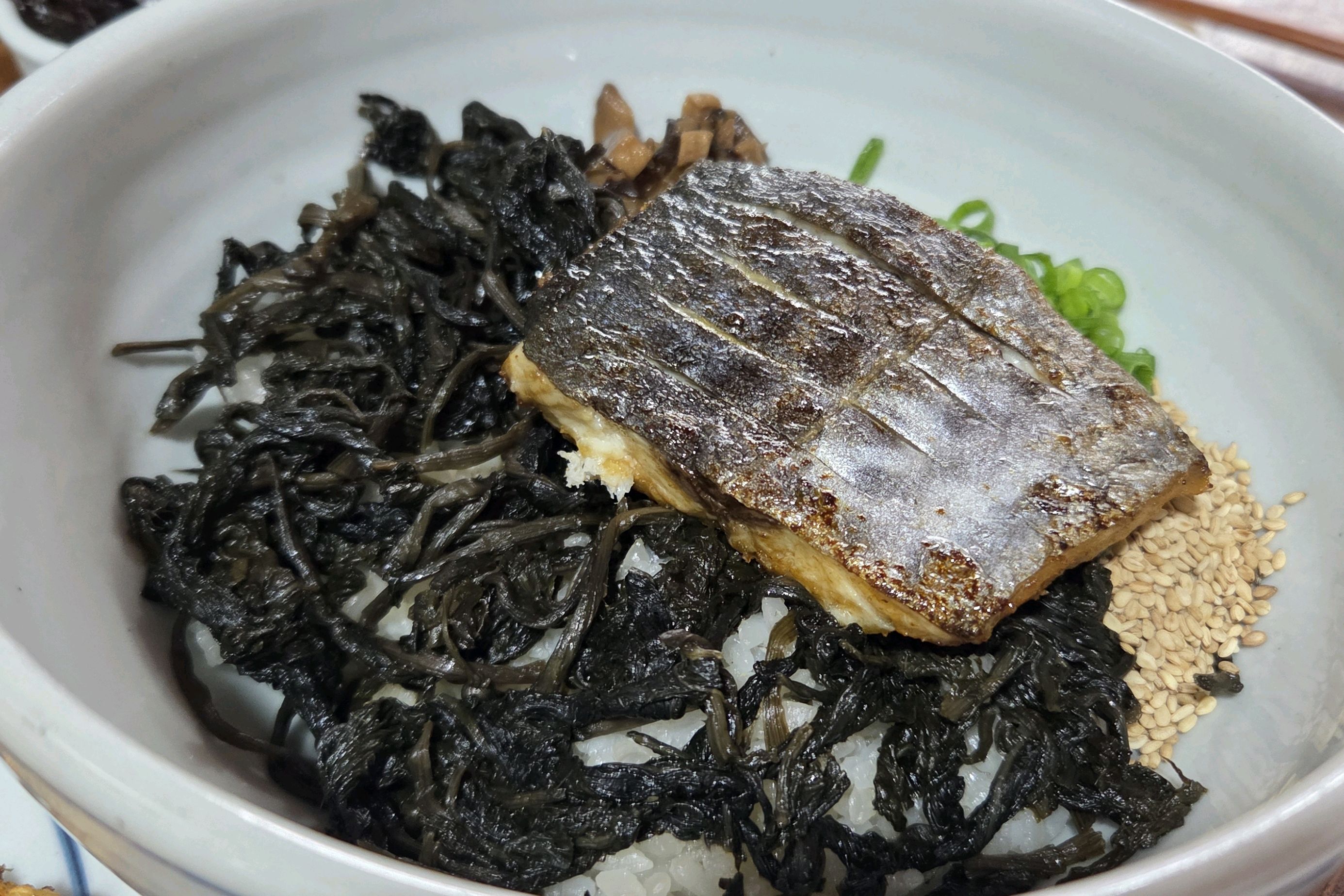 동대구역 근처에서 개성있는 맛을 볼수 있습니다. 근처에서 먹을때 모나지 않은 선택이네요. - 대구 맛집 향택 동대구점