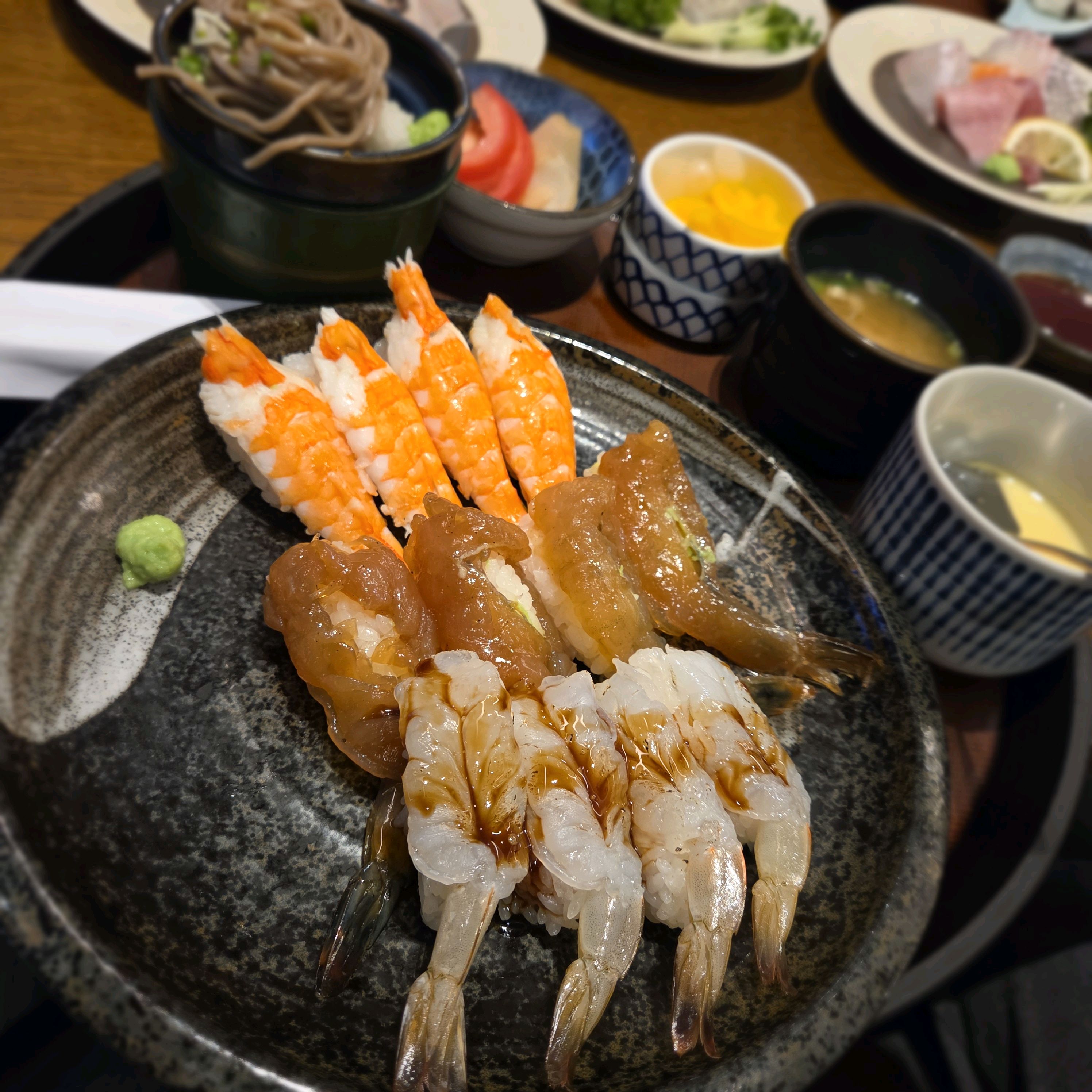 양도 많고 신선도좋아요 - 대전 맛집 상무초밥 유성점